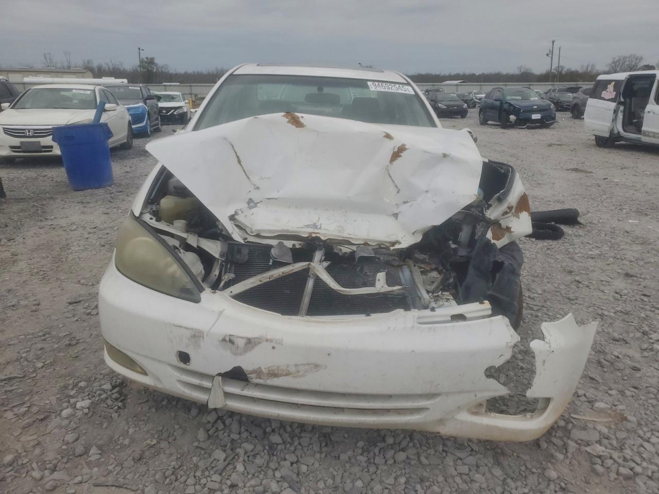 2004 Toyota Camry Se White vin: JTDBA32K440015077