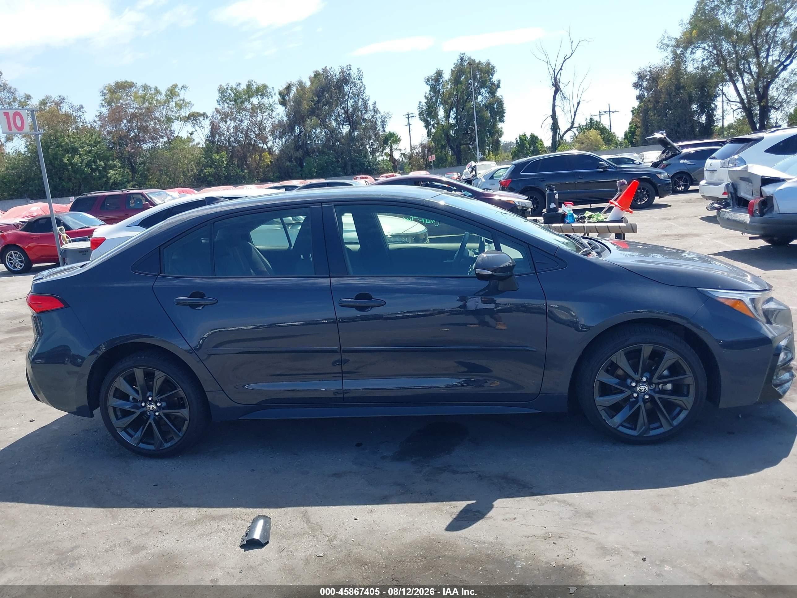2025 Toyota Corolla Hybrid Se Gray vin: JTDBCMFE0S3086566