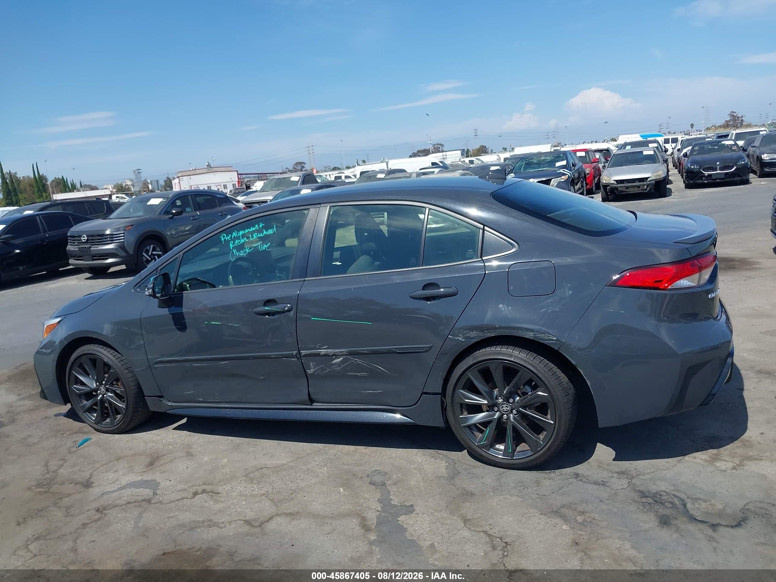 2025 Toyota Corolla Hybrid Se Gray vin: JTDBCMFE0S3086566