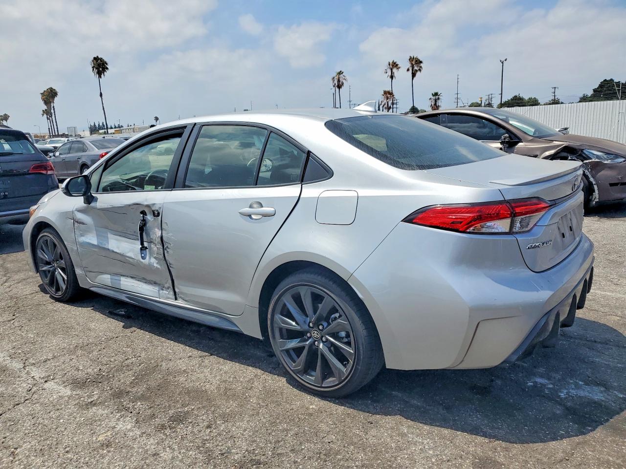 2024 Toyota Corolla Hybrid Se Silver vin: JTDBCMFE1R3067440