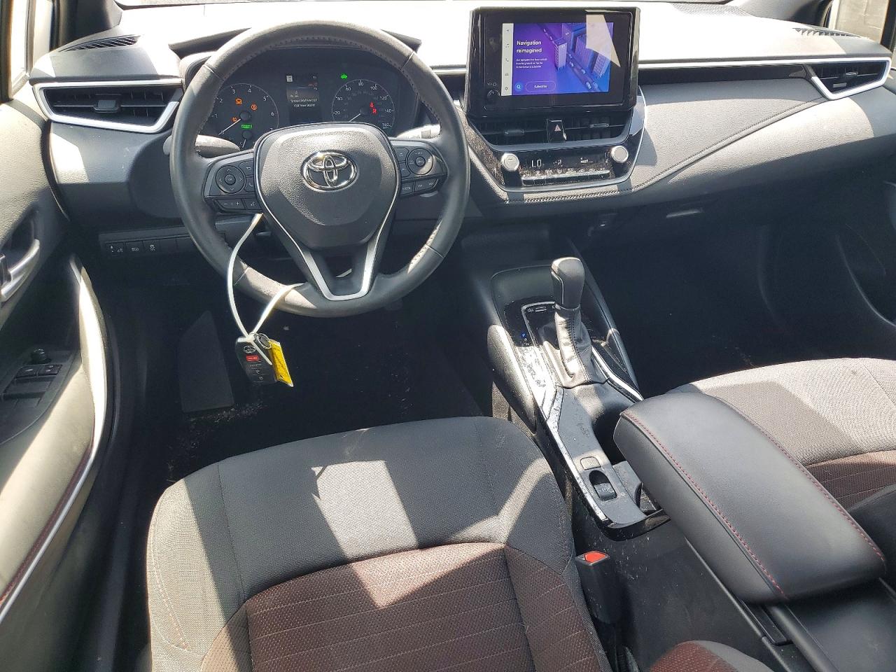 2024 Toyota Corolla Hybrid Se Silver vin: JTDBCMFE1R3067440