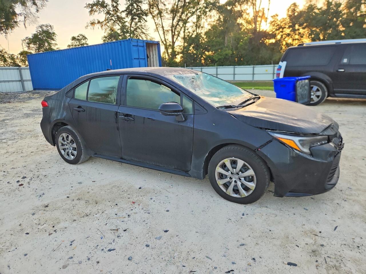 2026 Toyota Corolla Hybrid Le Black vin: JTDBCMFE1T3146274