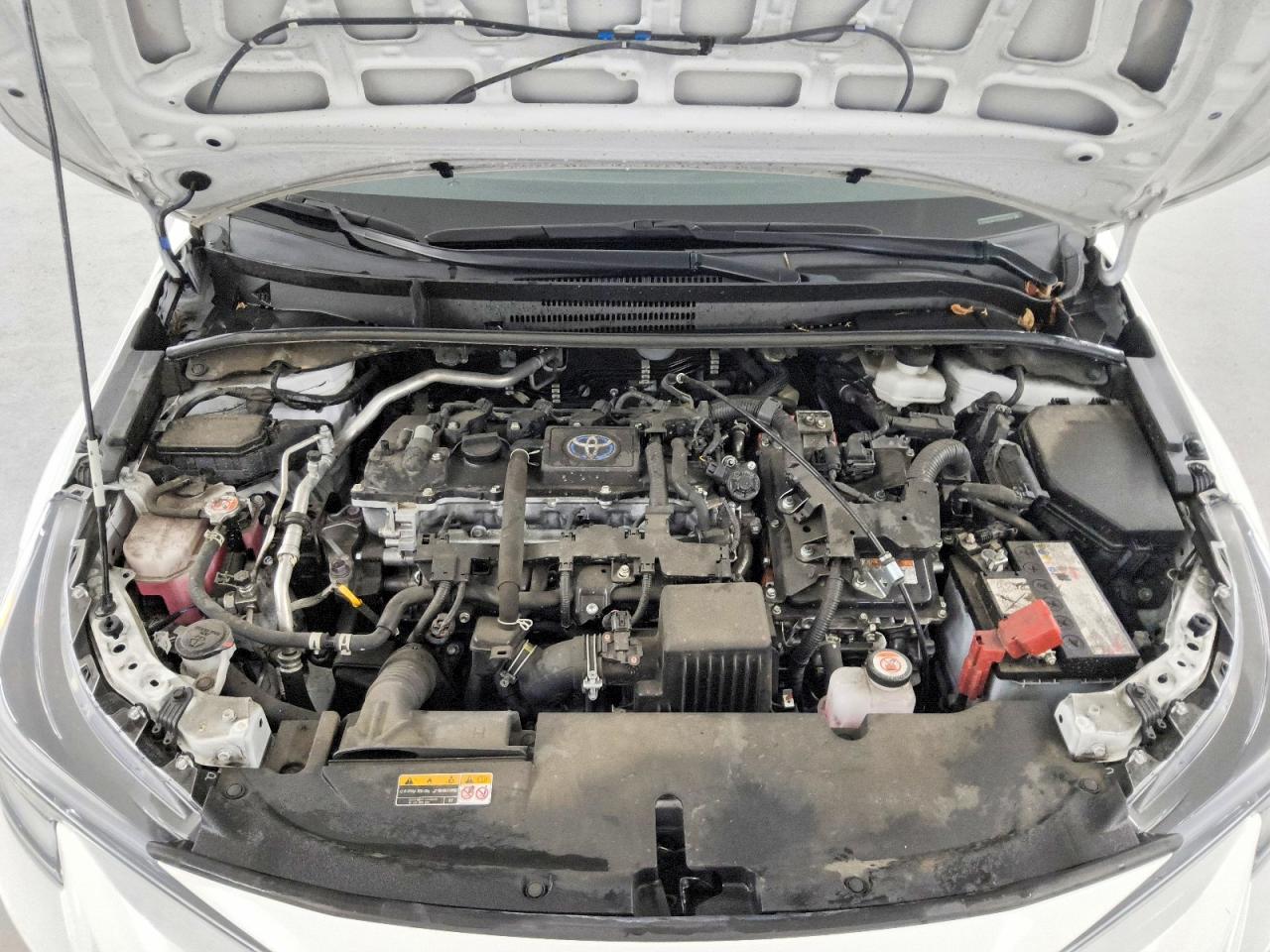 2023 Toyota Corolla Hybrid Le White vin: JTDBCMFE2P3002352