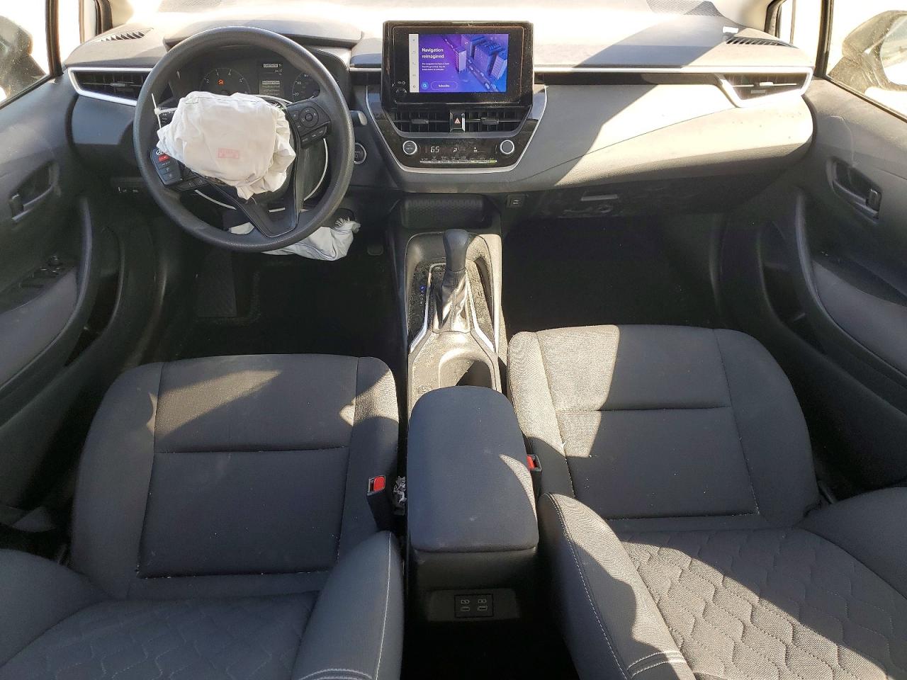 2023 Toyota Corolla Hybrid Le White vin: JTDBCMFE2PJ001391
