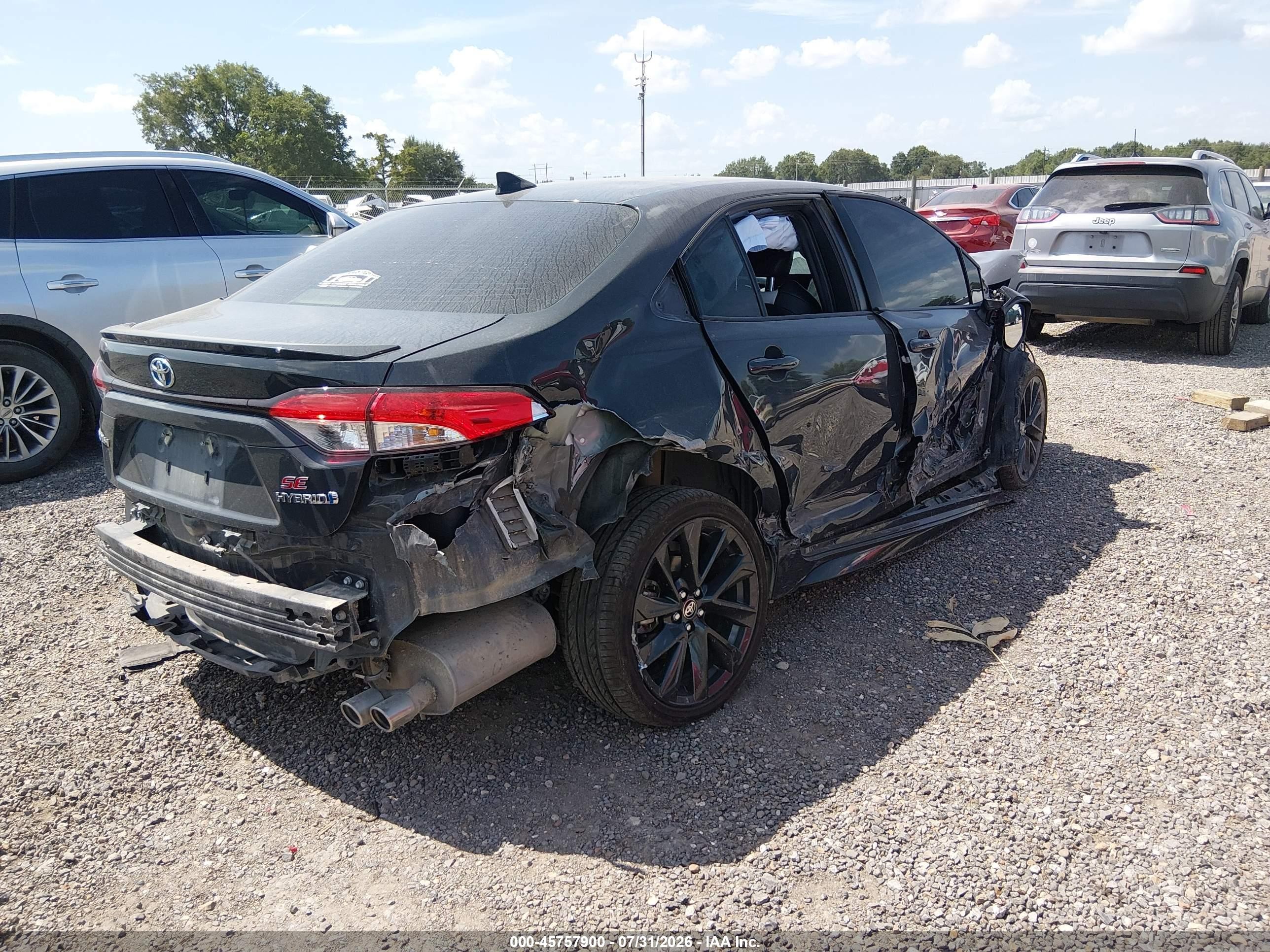 2024 Toyota Corolla Hybrid Se Gray vin: JTDBCMFE4R3036909
