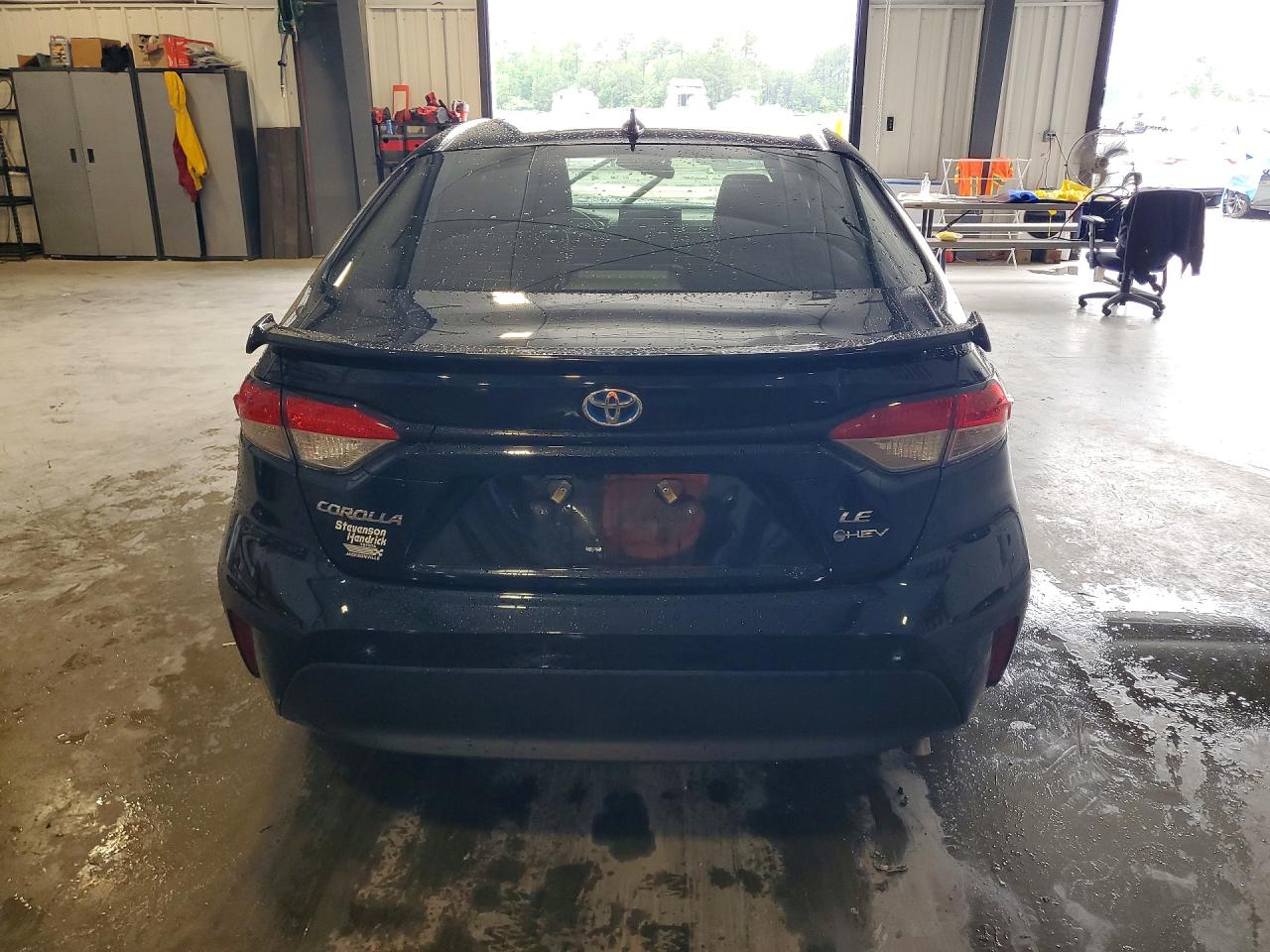 2025 Toyota Corolla Hybrid Le Black vin: JTDBCMFE4S3072136