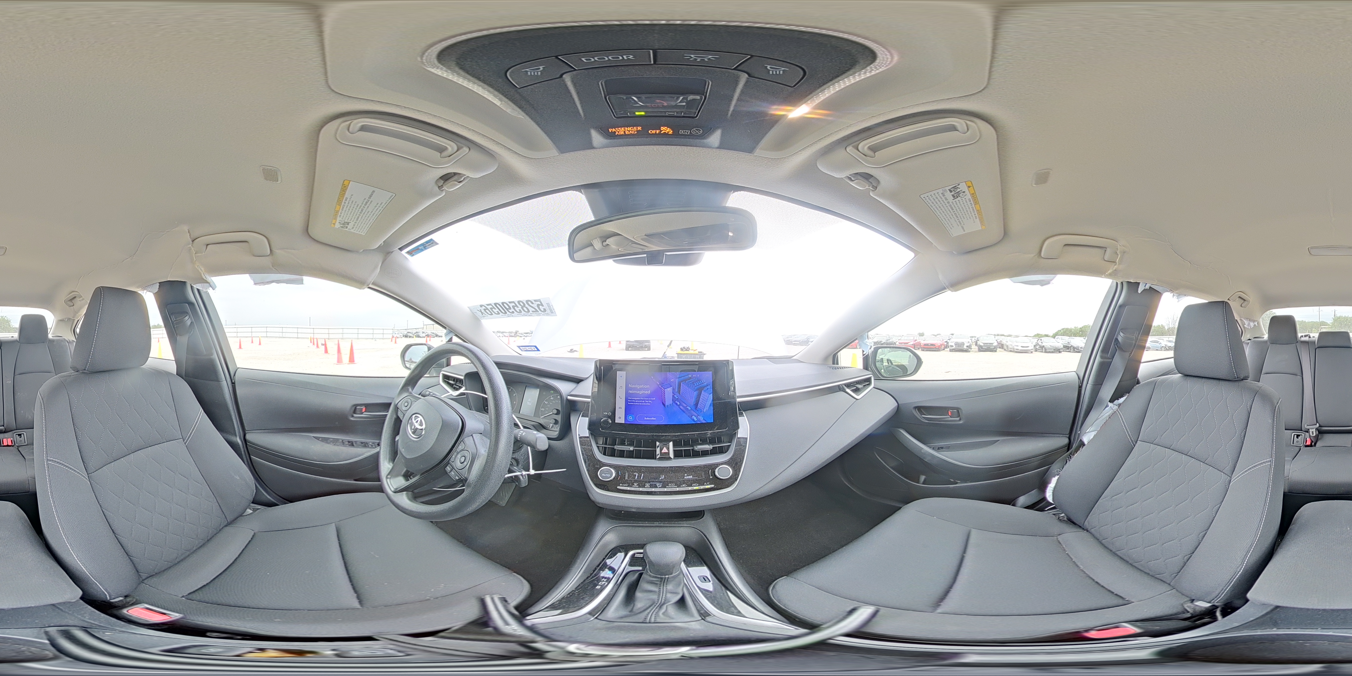 2025 Toyota Corolla Hybrid Le Silver vin: JTDBCMFE4S3075442