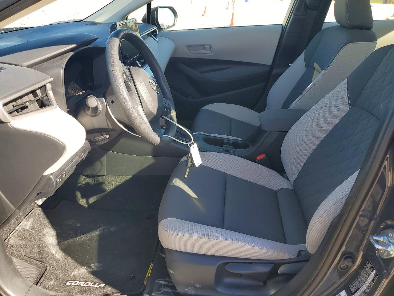 2026 Toyota Corolla Hybrid Le Gray vin: JTDBCMFE4T3139514