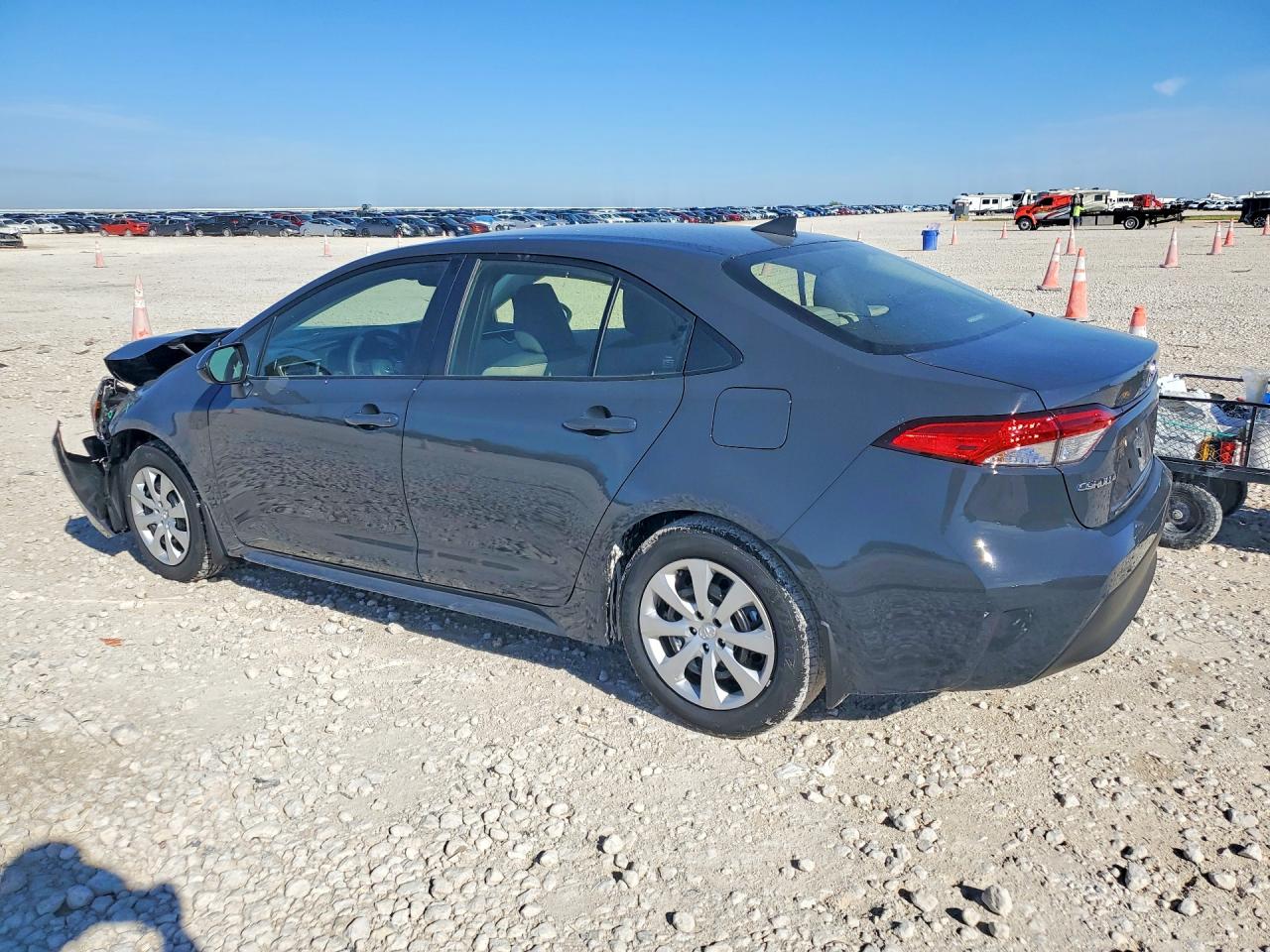 2026 Toyota Corolla Hybrid Le Gray vin: JTDBCMFE4T3139514