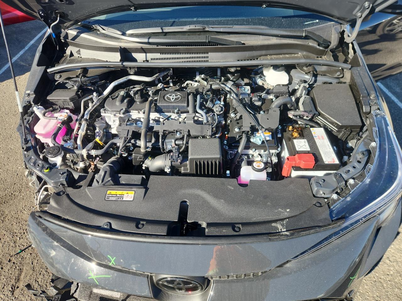 2026 Toyota Corolla Le Серый vin: JTDBCMFE5T3114184