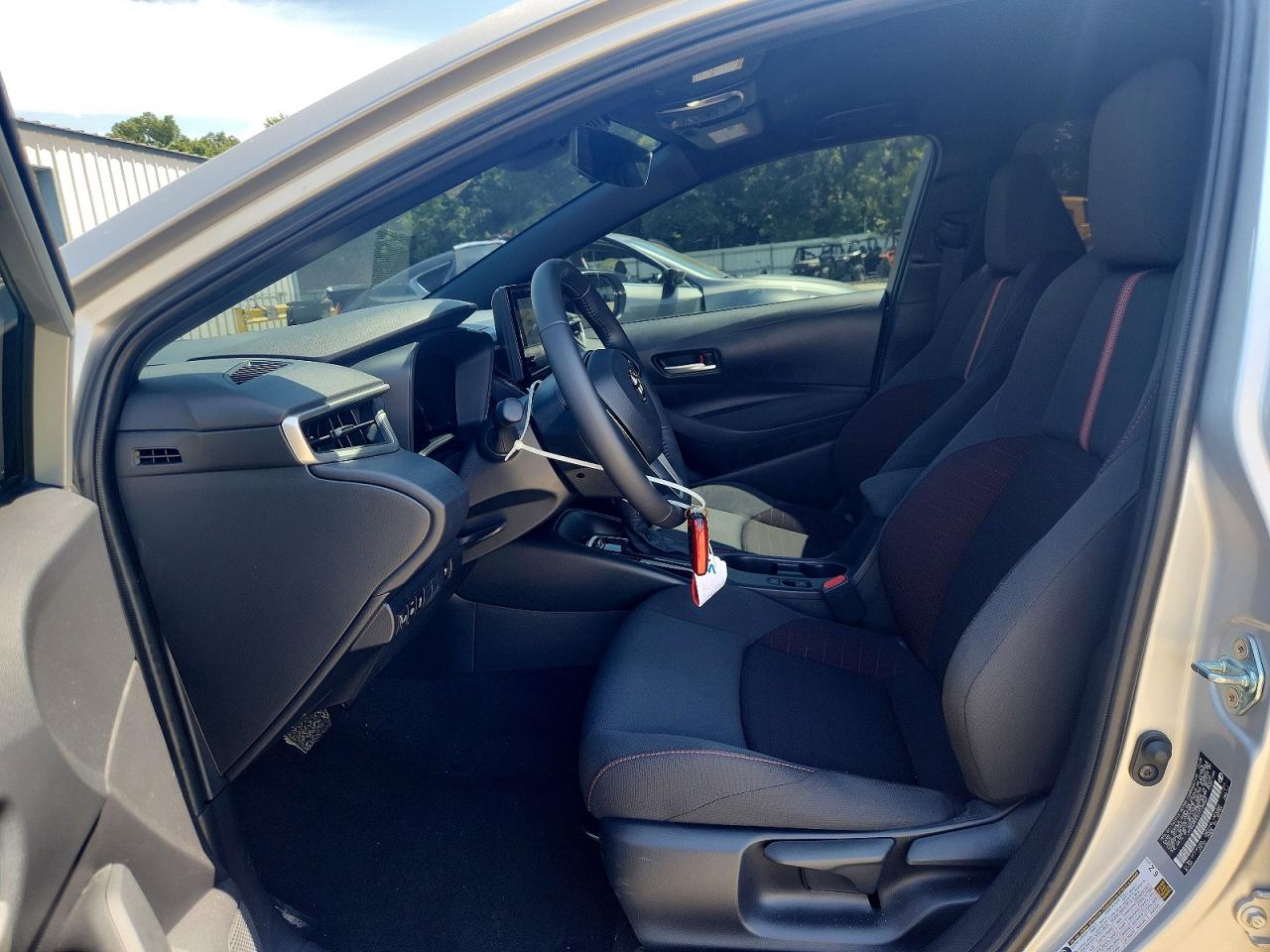 2026 Toyota Corolla Hybrid Se Silver vin: JTDBCMFE5T3134807