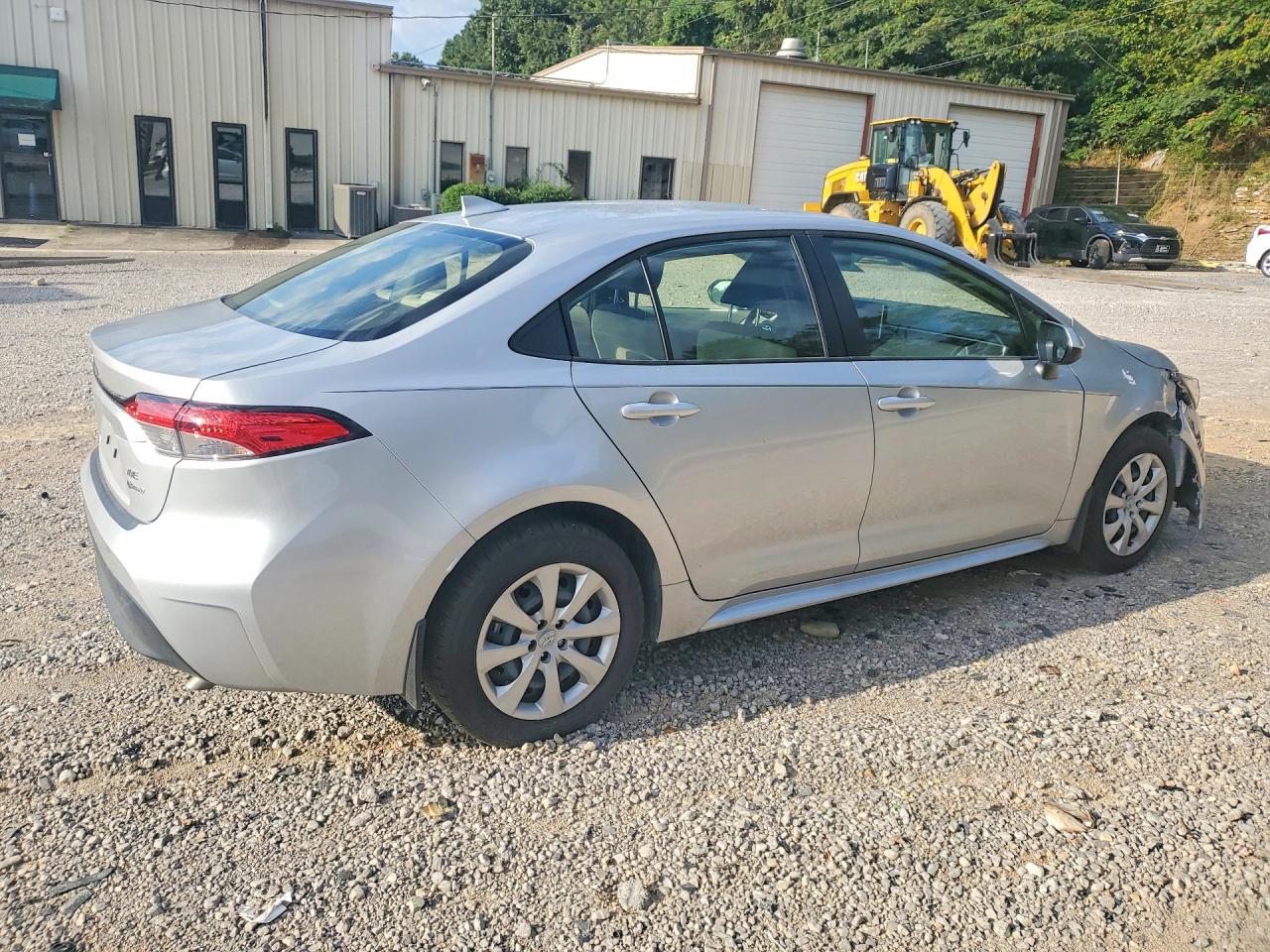 2026 Toyota Corolla Hybrid Le Silver vin: JTDBCMFE5T3137061