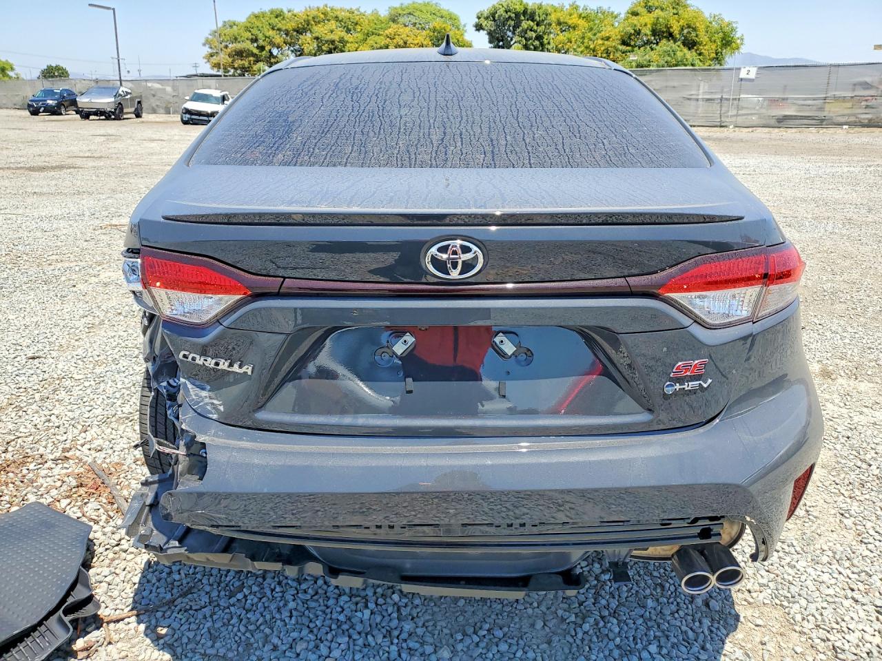 2026 Toyota Corolla Hybrid Se Gray vin: JTDBCMFE5T3143796