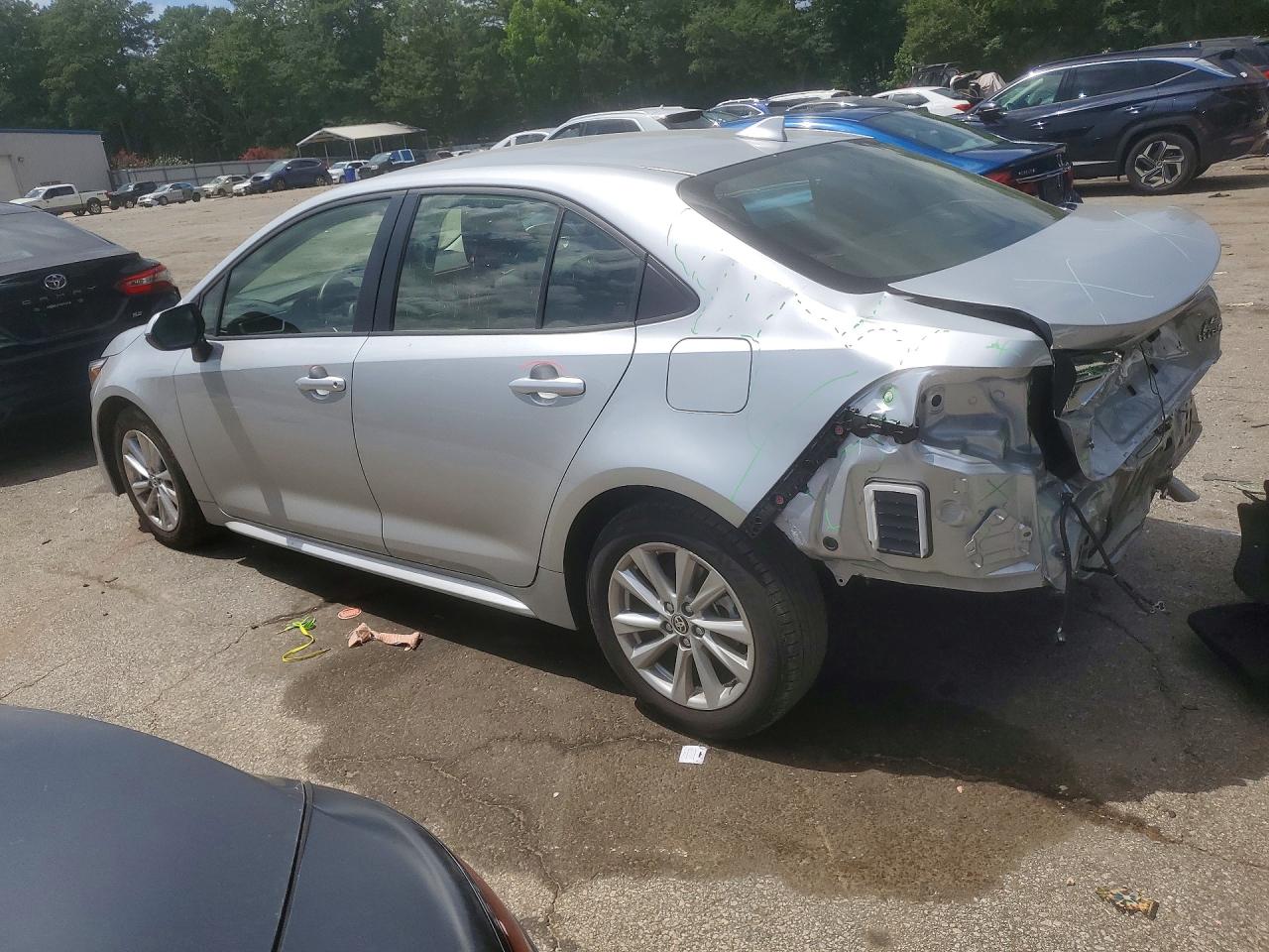 2024 Toyota Corolla Hybrid Le Silver vin: JTDBCMFE6R3030545