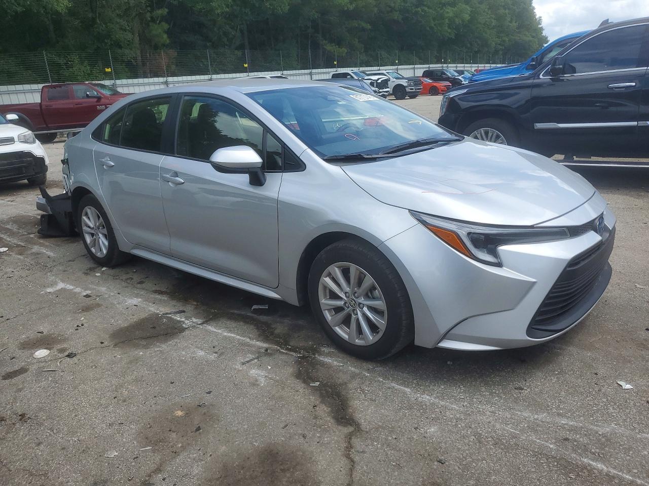 2024 Toyota Corolla Hybrid Le Silver vin: JTDBCMFE6R3030545