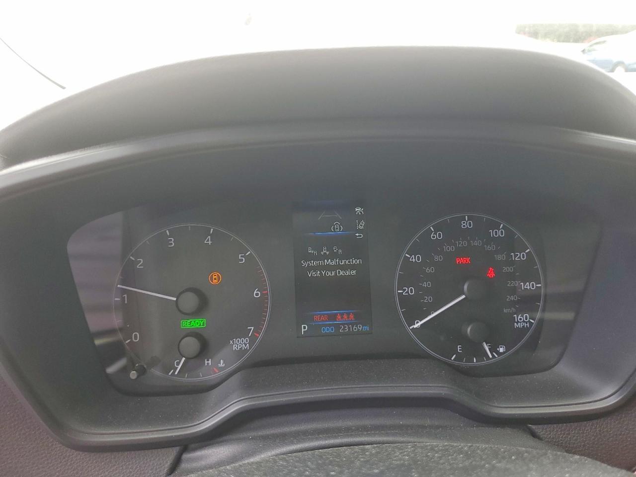 2024 Toyota Corolla Hybrid Le Silver vin: JTDBCMFE6R3030545