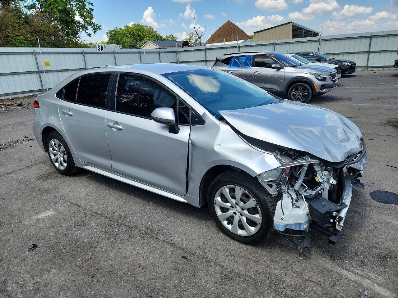 2024 Toyota Corolla Hybrid Le Silver vin: JTDBCMFE6R3051976