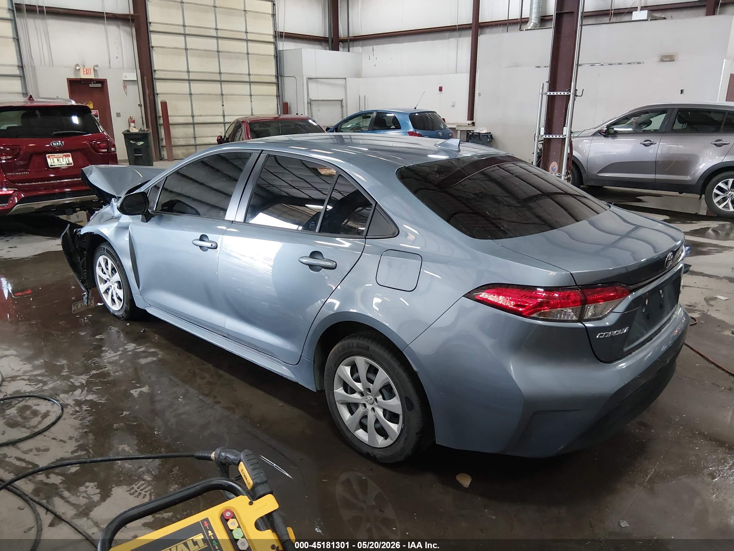 2024 Toyota Corolla Hybrid Le Blue vin: JTDBCMFE6R3056675