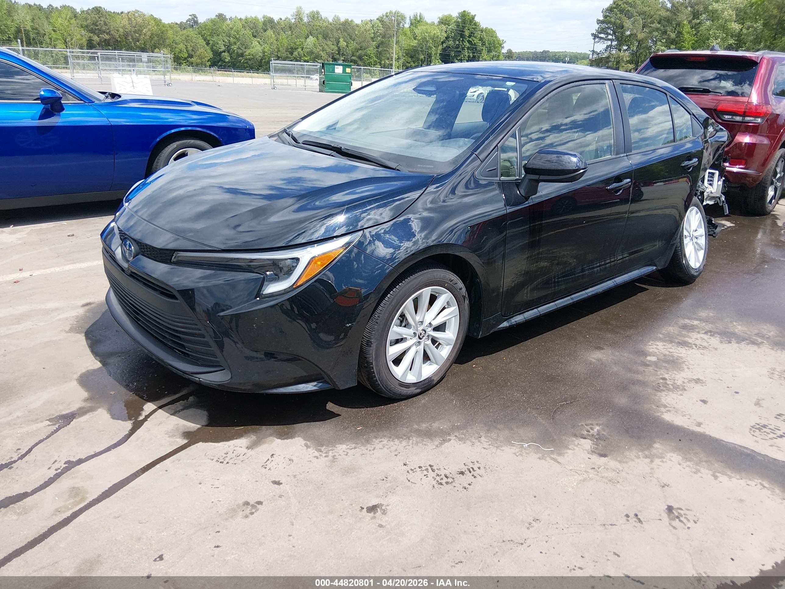 2025 Toyota Corolla Hybrid Le Black vin: JTDBCMFE6SJ042955