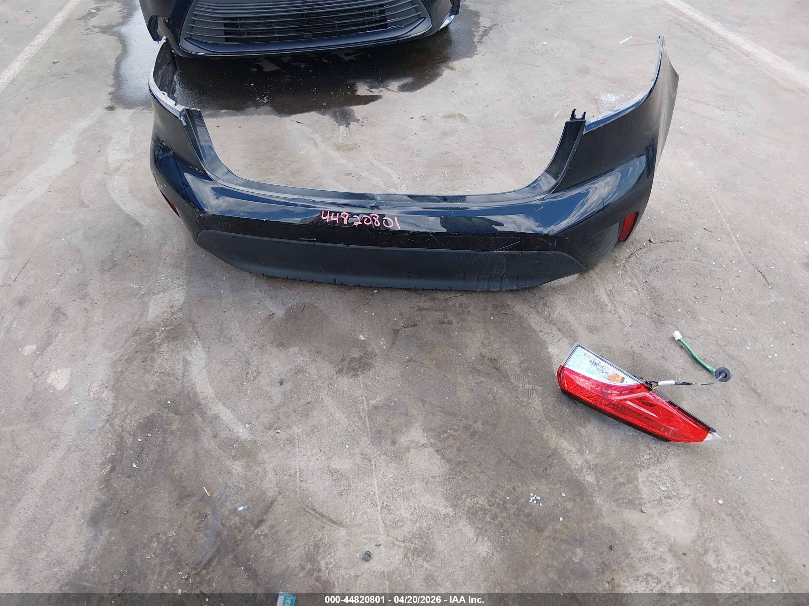 2025 Toyota Corolla Hybrid Le Black vin: JTDBCMFE6SJ042955