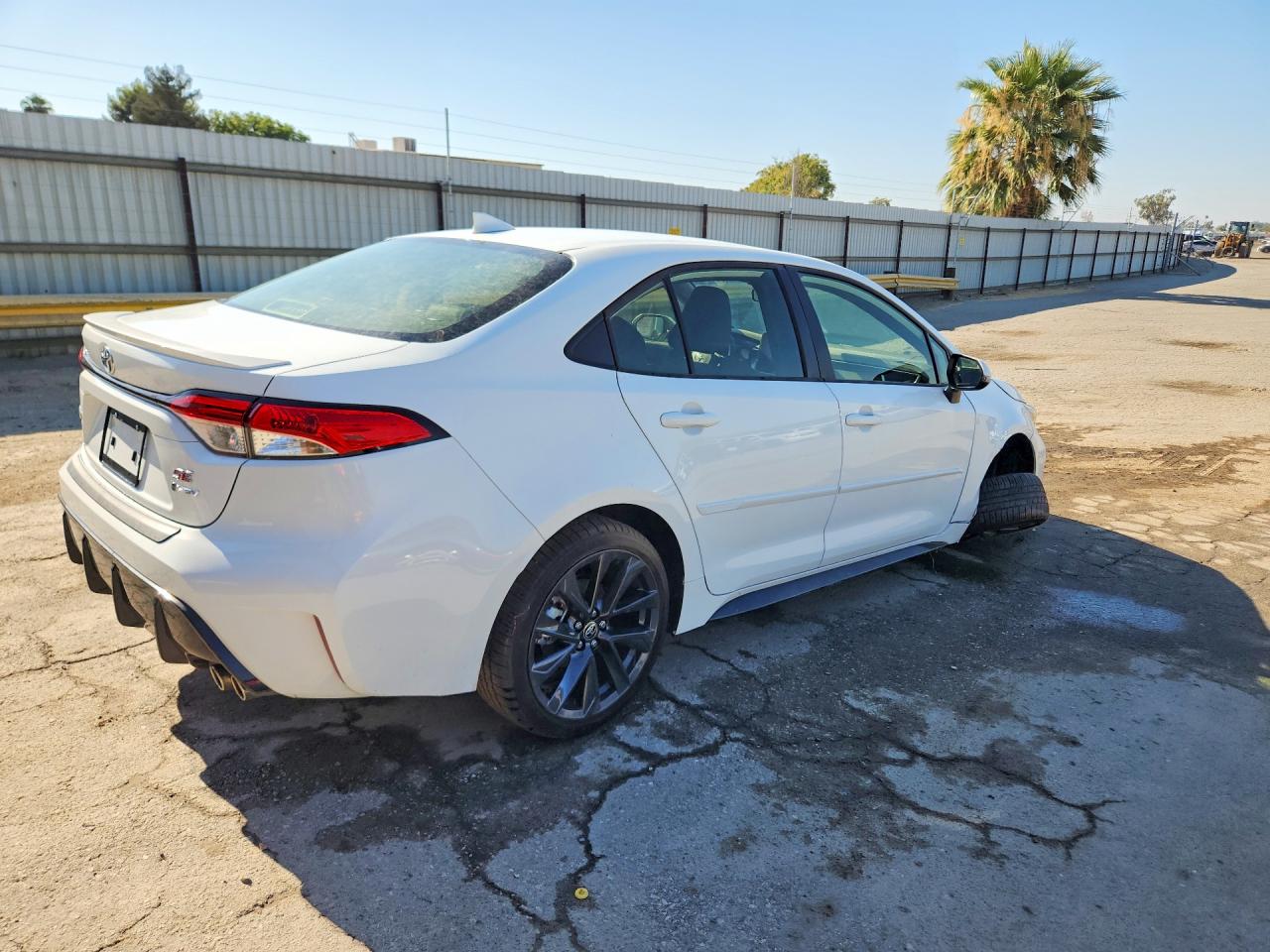 2026 Toyota Corolla Hybrid Se White vin: JTDBCMFE6T3147680