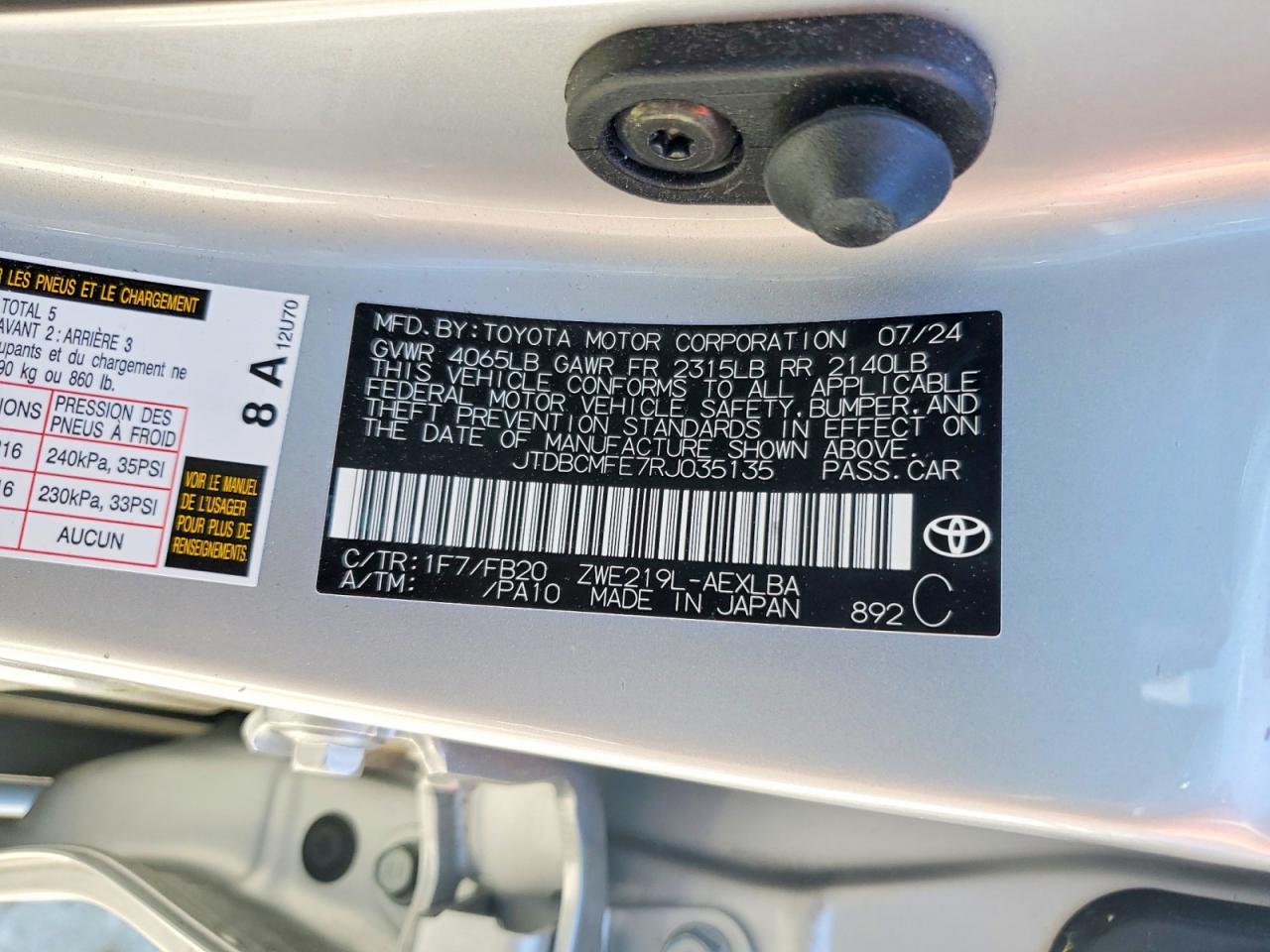 2024 Toyota Corolla Hybrid Le Silver vin: JTDBCMFE7RJ035135
