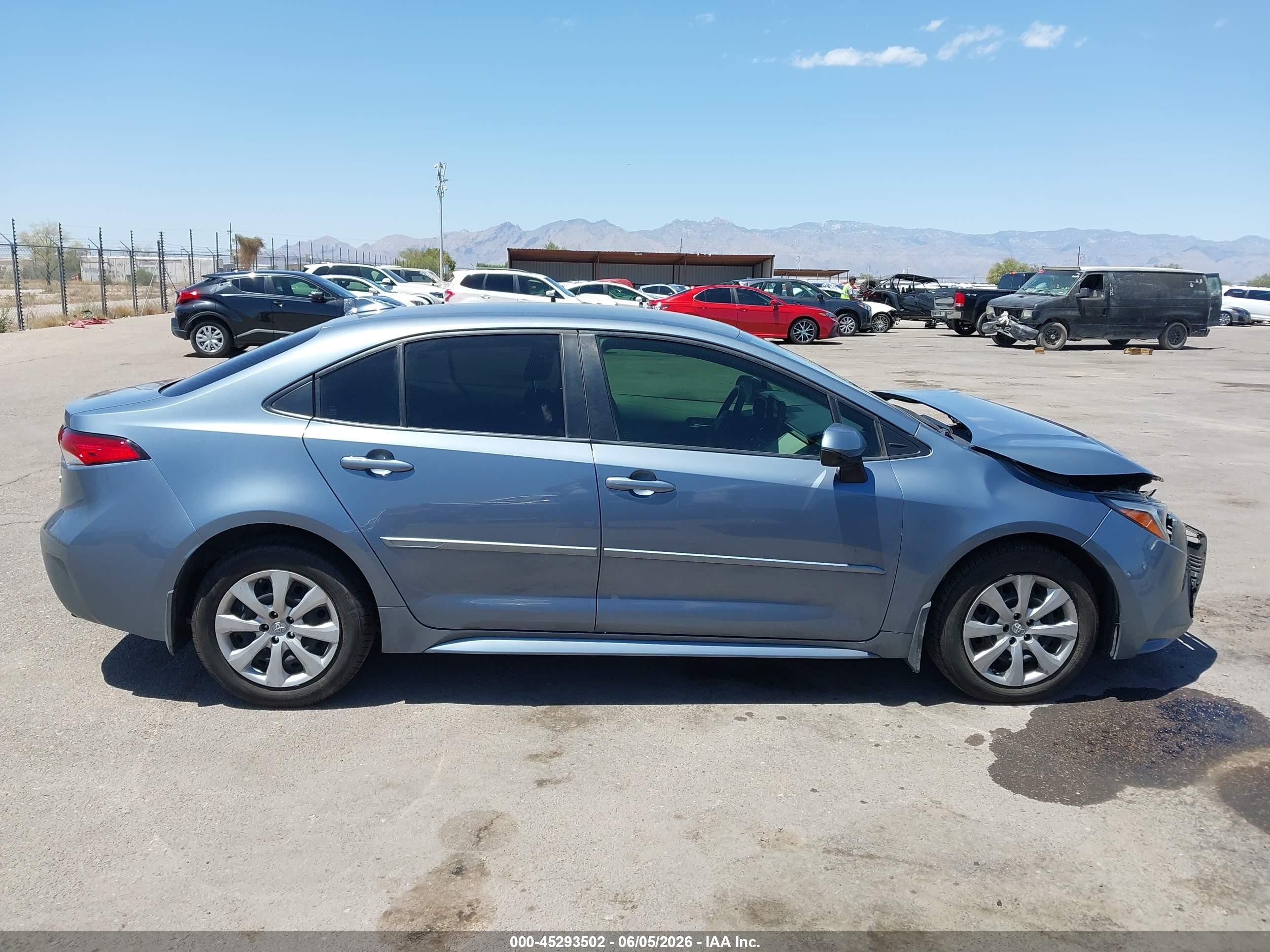 2023 Toyota Corolla Hybrid Le Синий vin: JTDBCMFE8P3012013