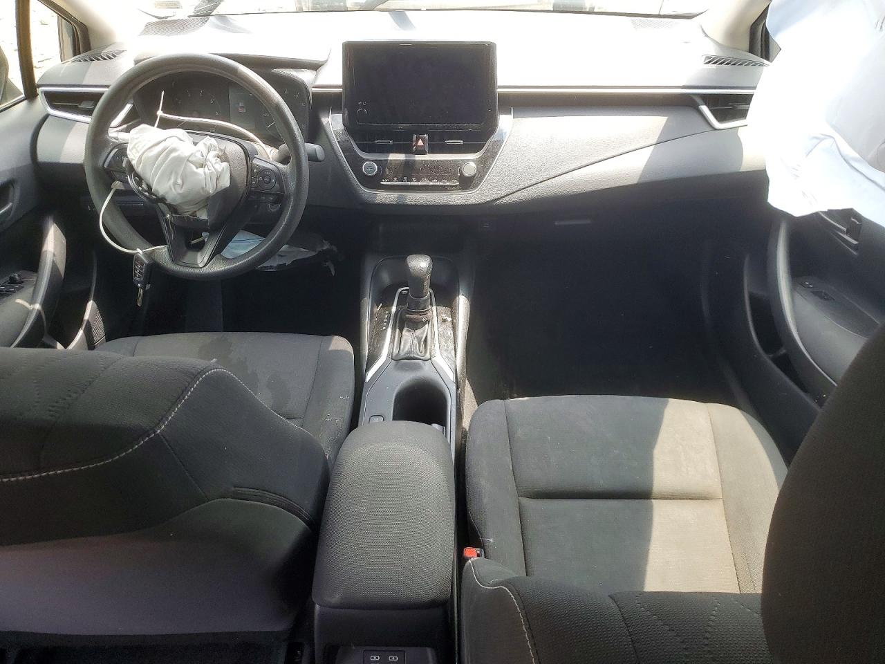2024 Toyota Corolla Hybrid Le Blue vin: JTDBCMFE8R3053048