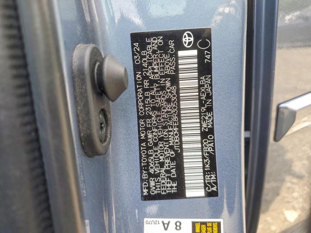 2024 Toyota Corolla Hybrid Le Blue vin: JTDBCMFE8R3053048