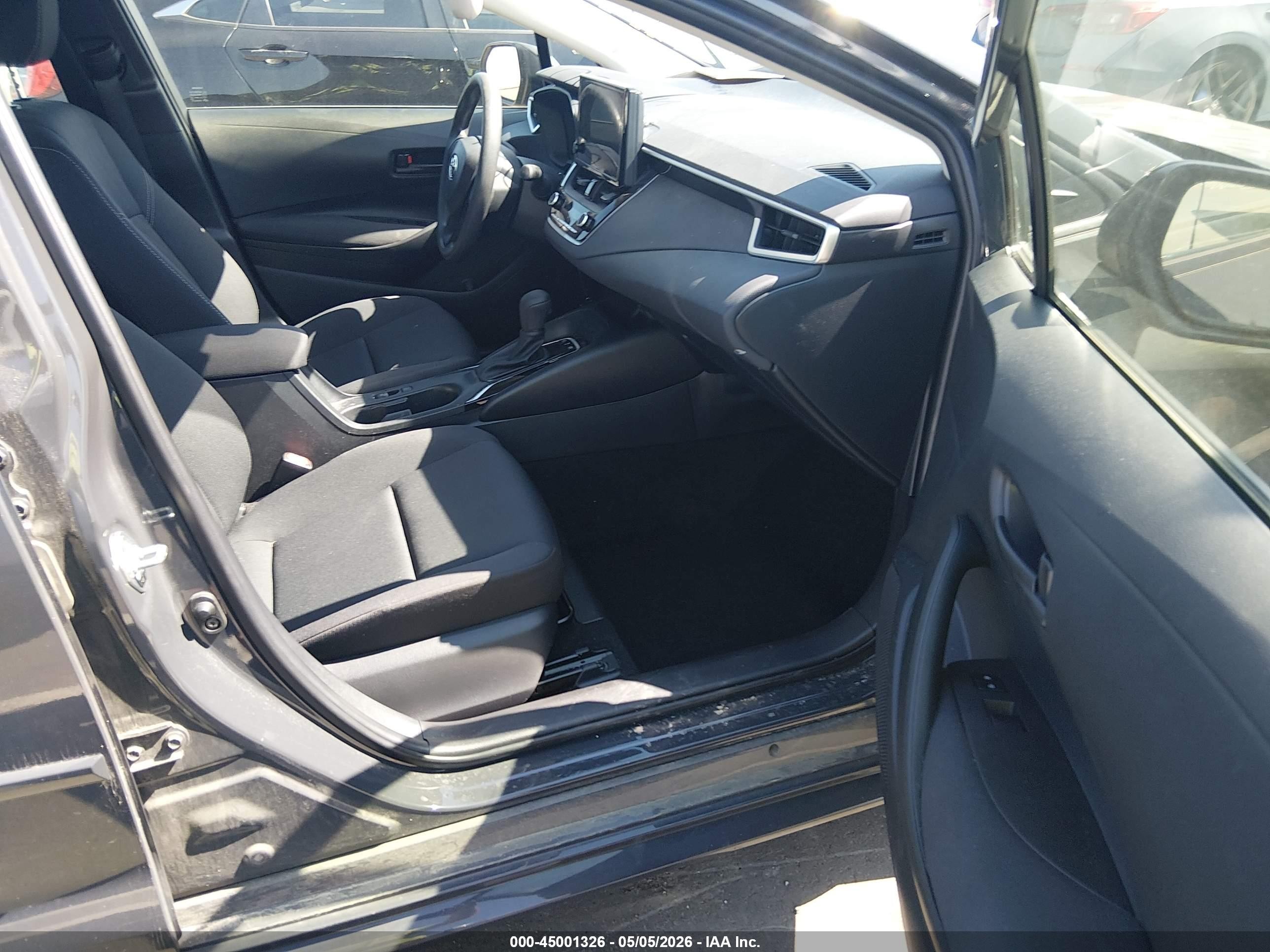 2024 Toyota Corolla Hybrid Le Gray vin: JTDBCMFE9R3035948