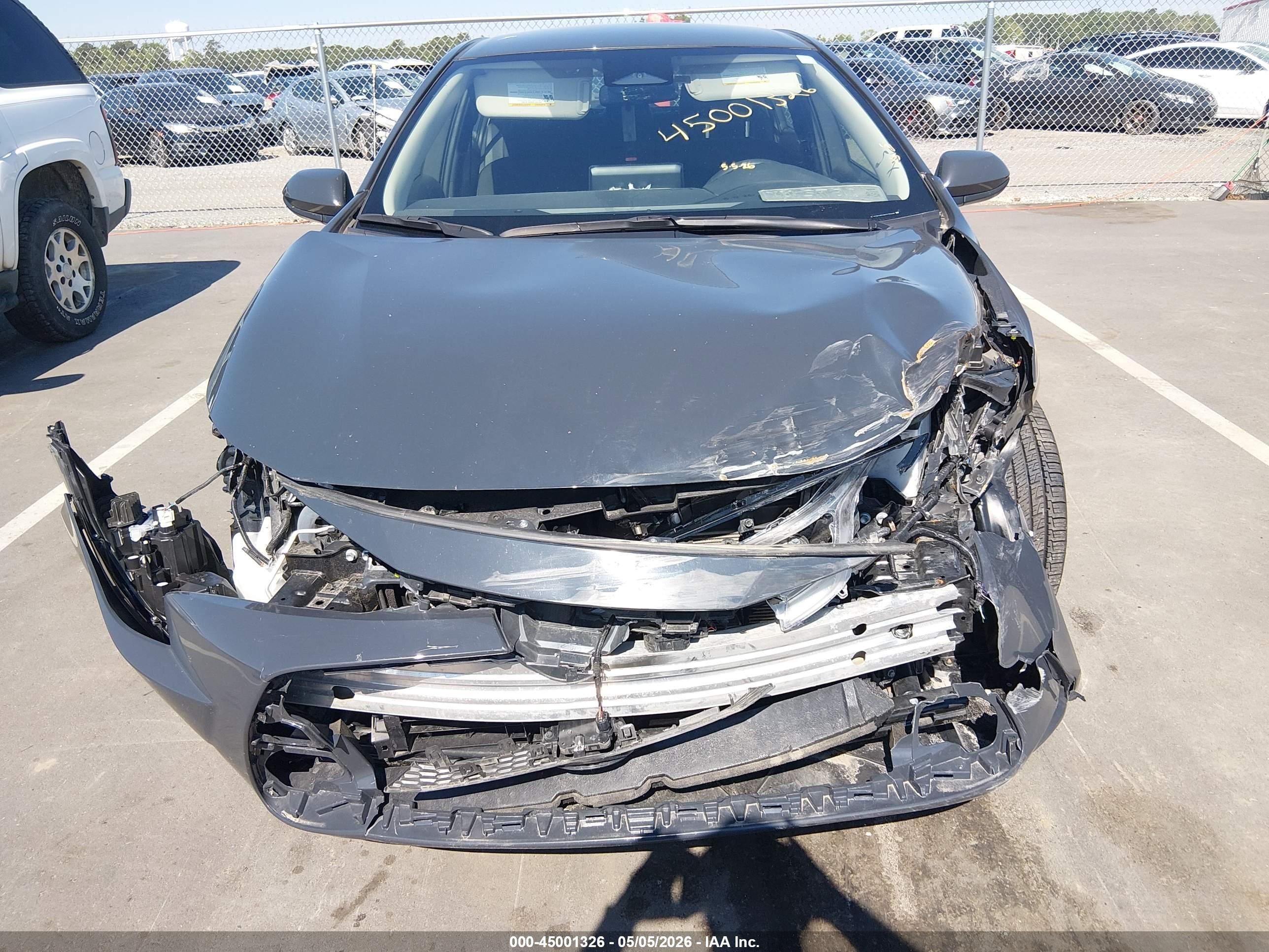 2024 Toyota Corolla Hybrid Le Gray vin: JTDBCMFE9R3035948