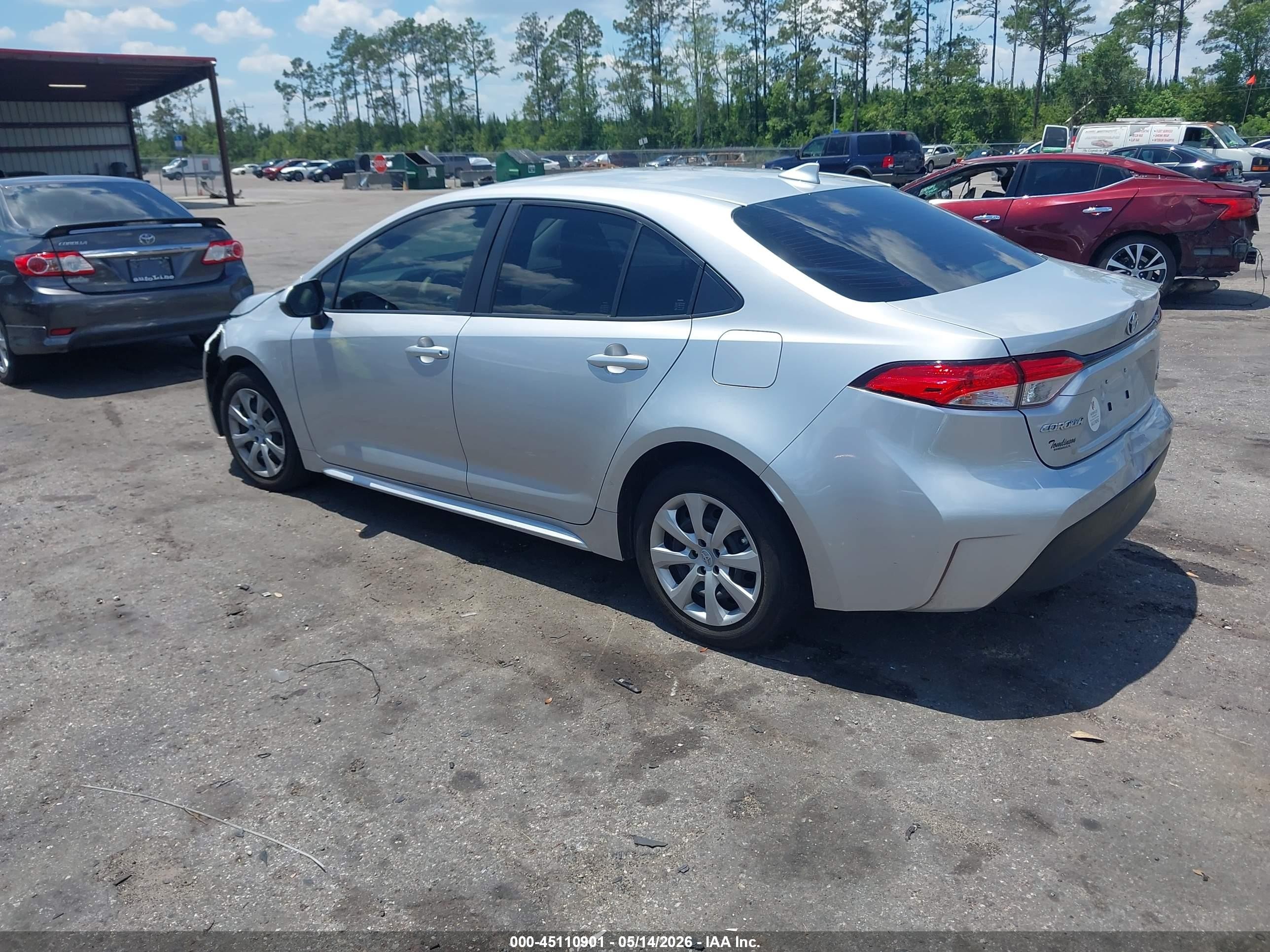 2024 Toyota Corolla Hybrid Le Silver vin: JTDBCMFE9R3046710