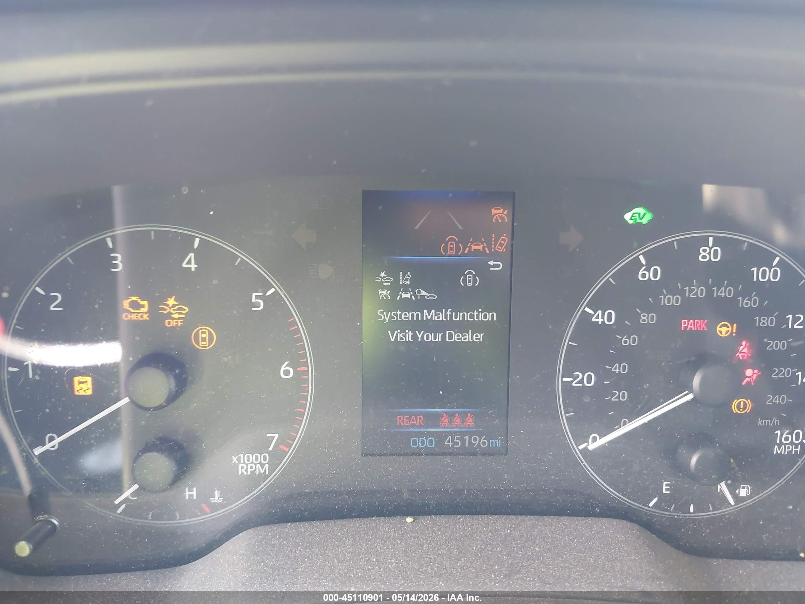 2024 Toyota Corolla Hybrid Le Silver vin: JTDBCMFE9R3046710