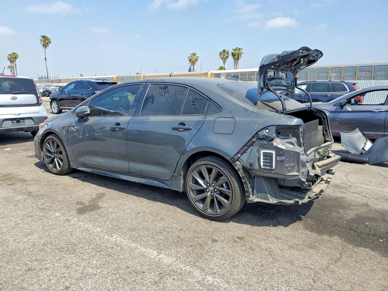2025 Toyota Corolla Hybrid Se Gray vin: JTDBCMFE9S3084850