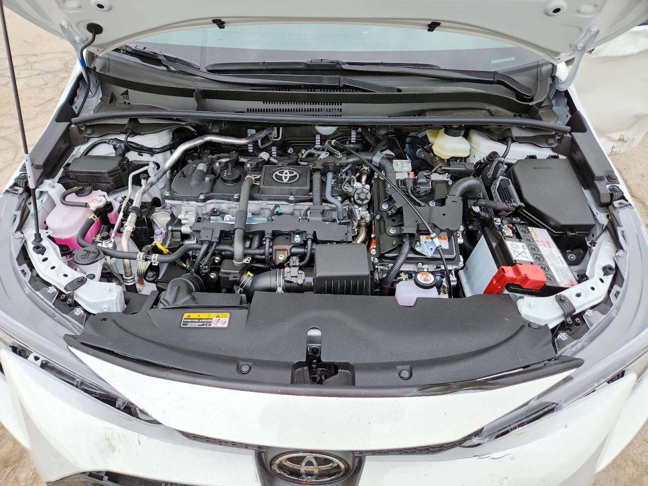 2026 Toyota Corolla Hybrid Le White vin: JTDBCMFEXT3147584