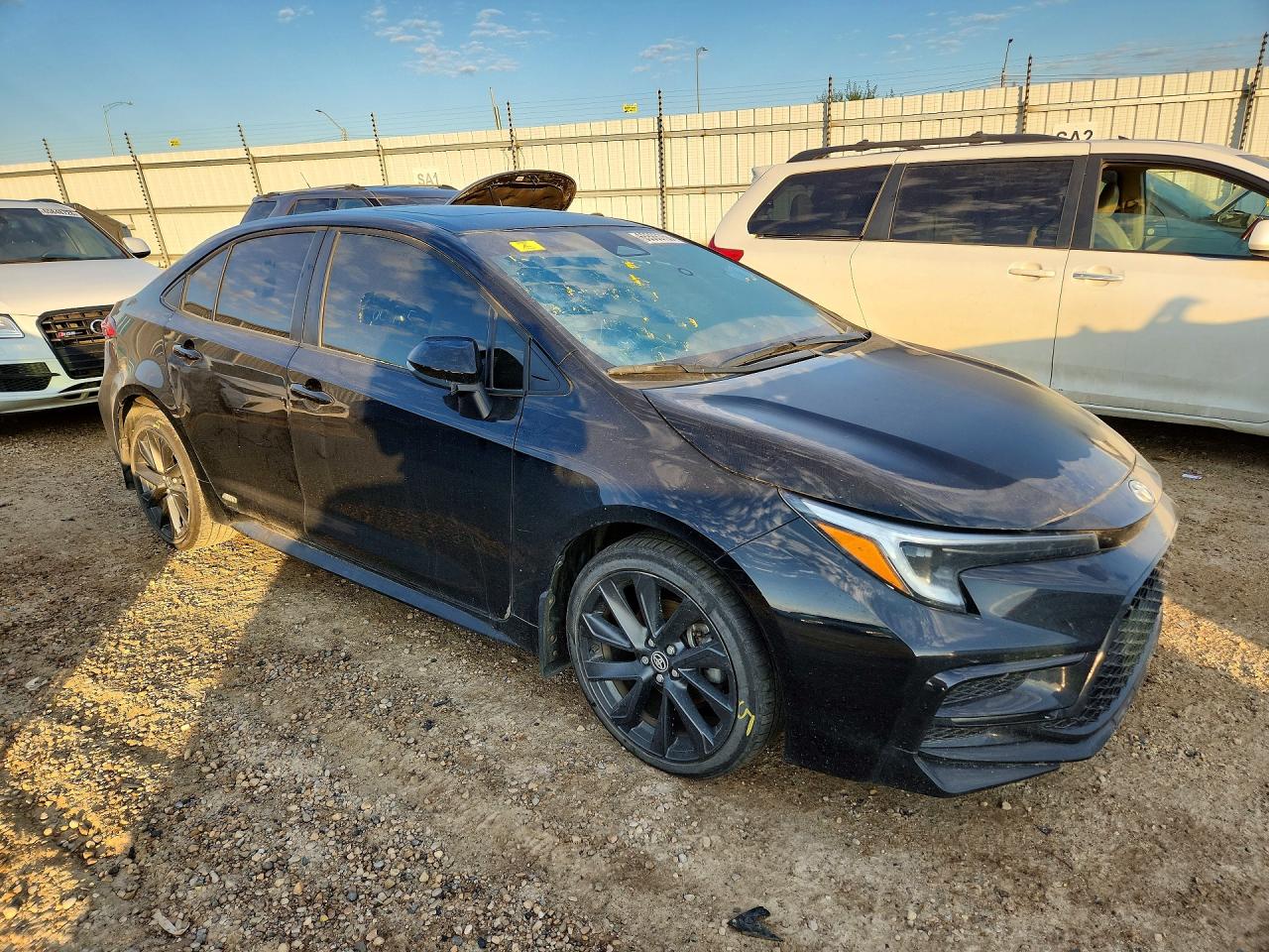 2024 Toyota Corolla Hybrid Le Black vin: JTDBDMHE0RJ008319