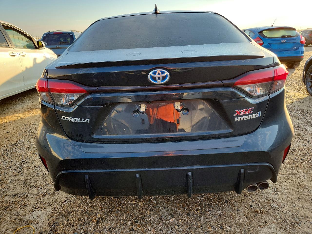 2024 Toyota Corolla Hybrid Le Black vin: JTDBDMHE0RJ008319