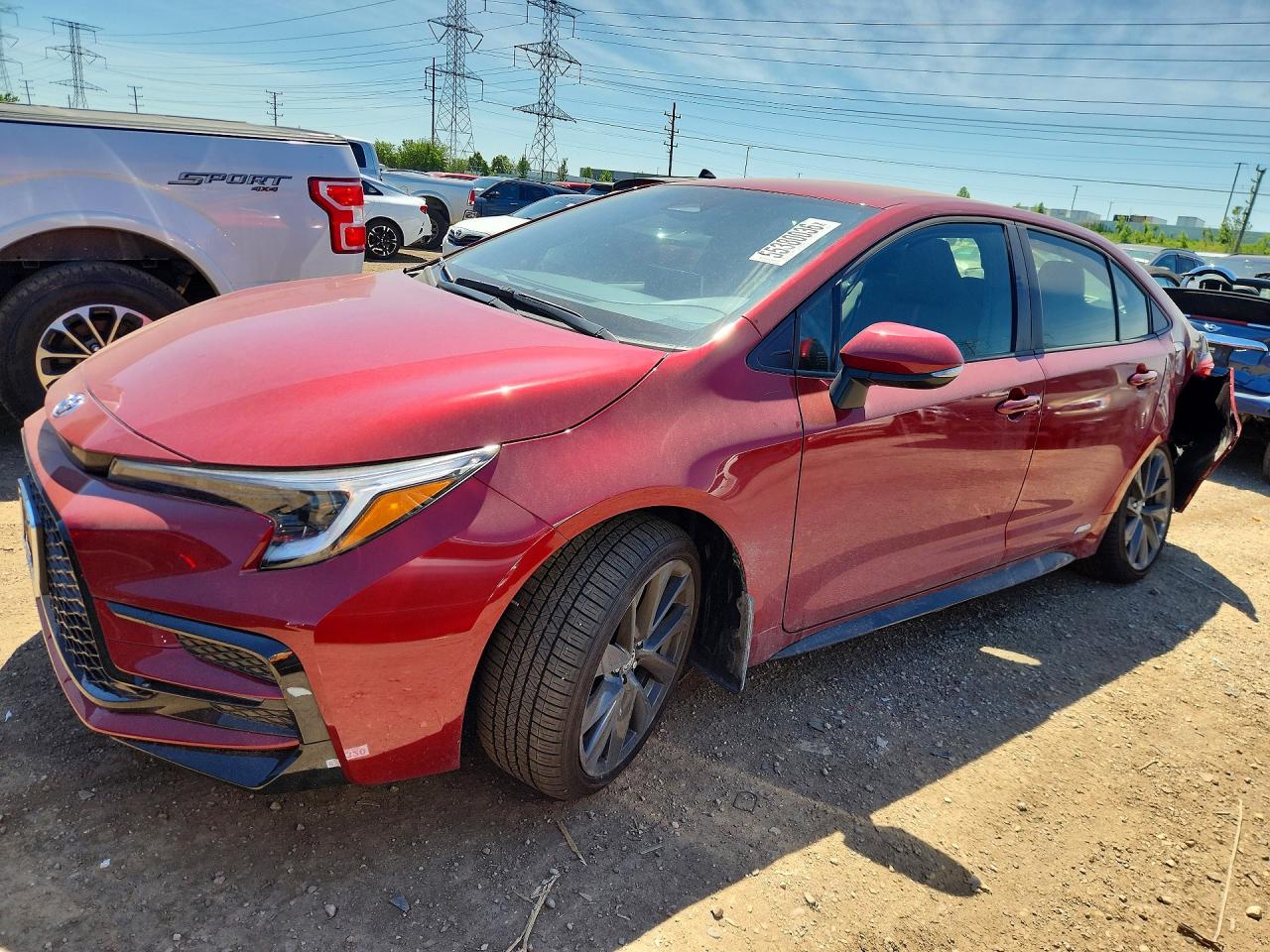 2026 Toyota Corolla Hybrid Se Красный vin: JTDBDMHE0T3030395