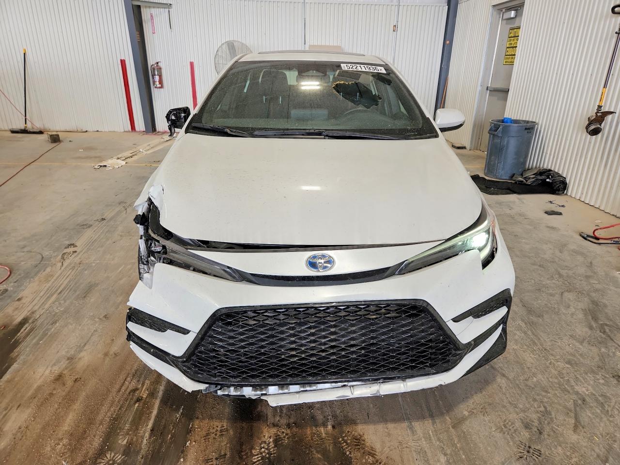2023 Toyota Corolla Hybrid Se White vin: JTDBDMHE1PJ001327