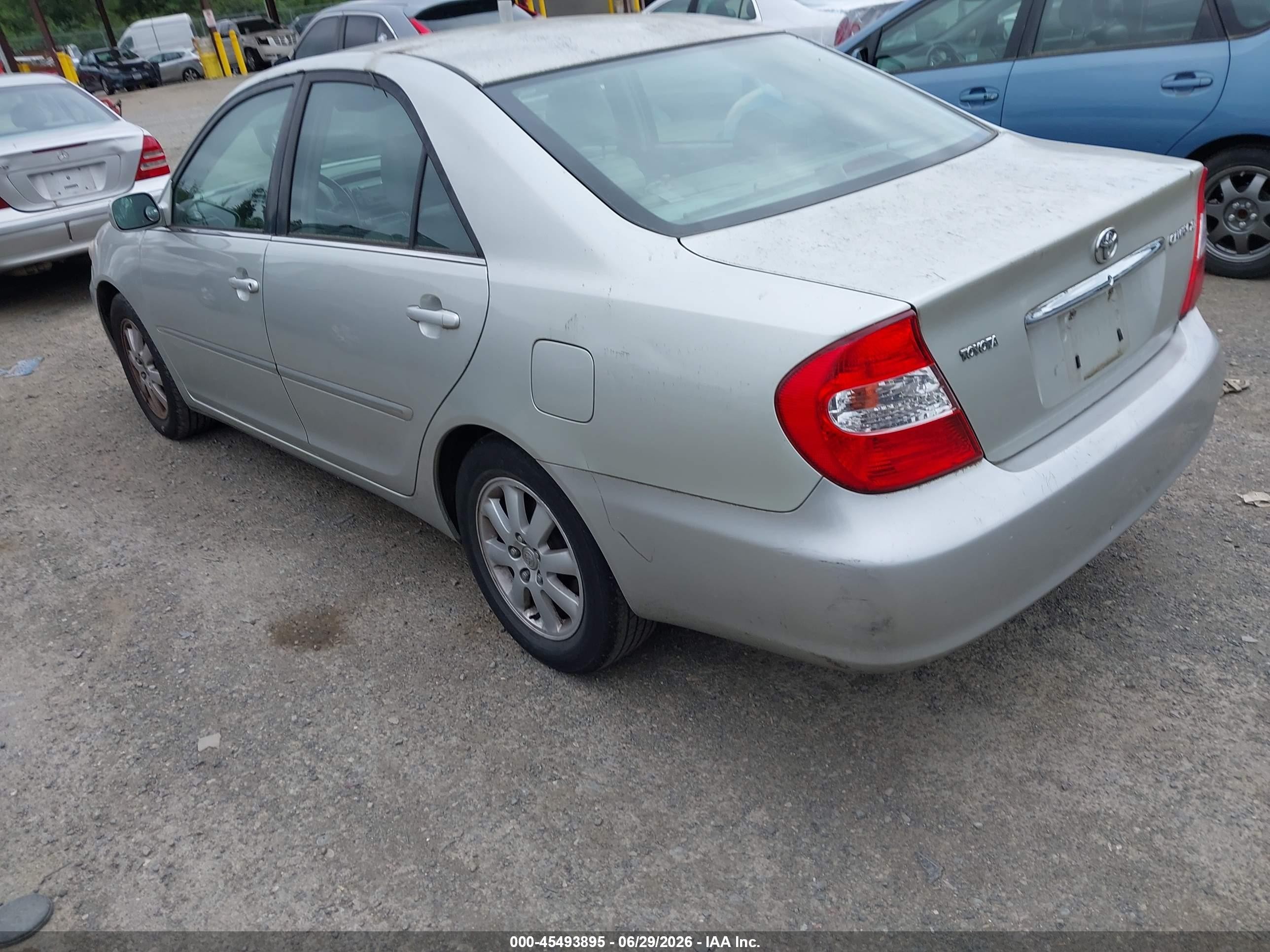 2002 Toyota Camry Xle Серебряный vin: JTDBE30K020097880
