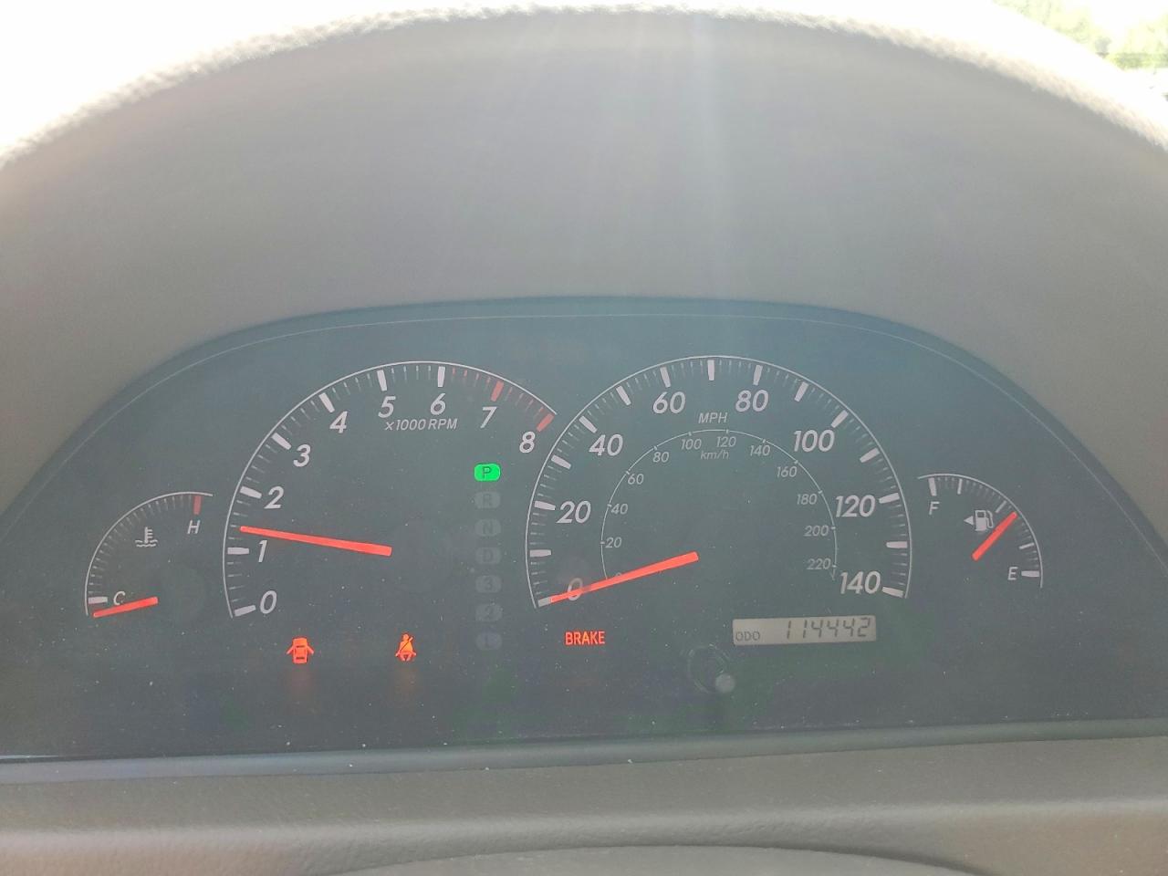 2005 Toyota Camry Le White vin: JTDBE30K053021207