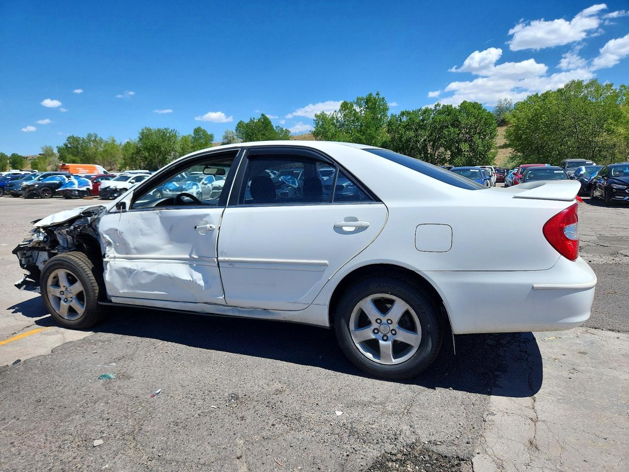 2002 Toyota Camry Se White vin: JTDBE30K320048835