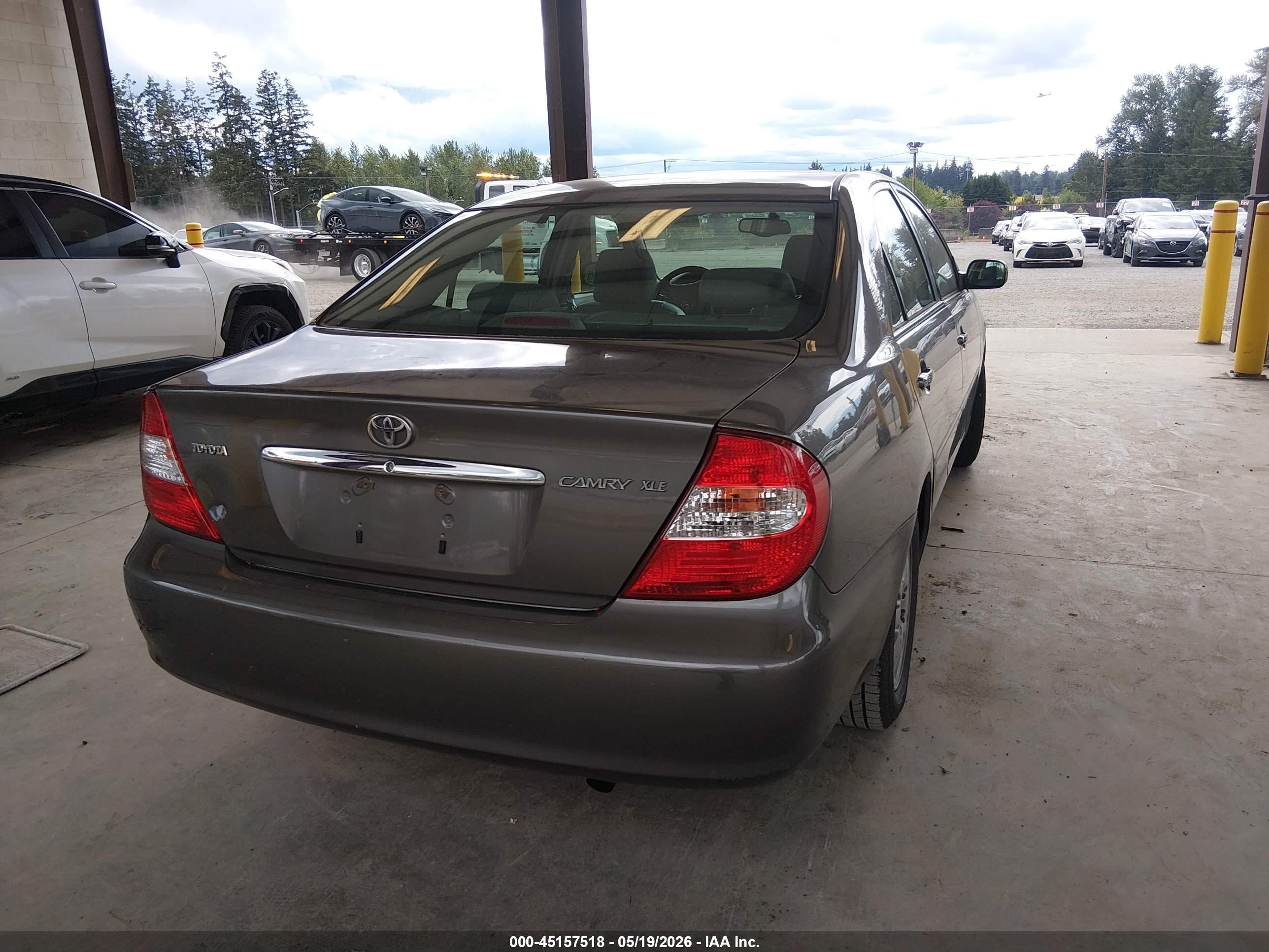 2003 Toyota Camry Xle Gray vin: JTDBE30K330163145