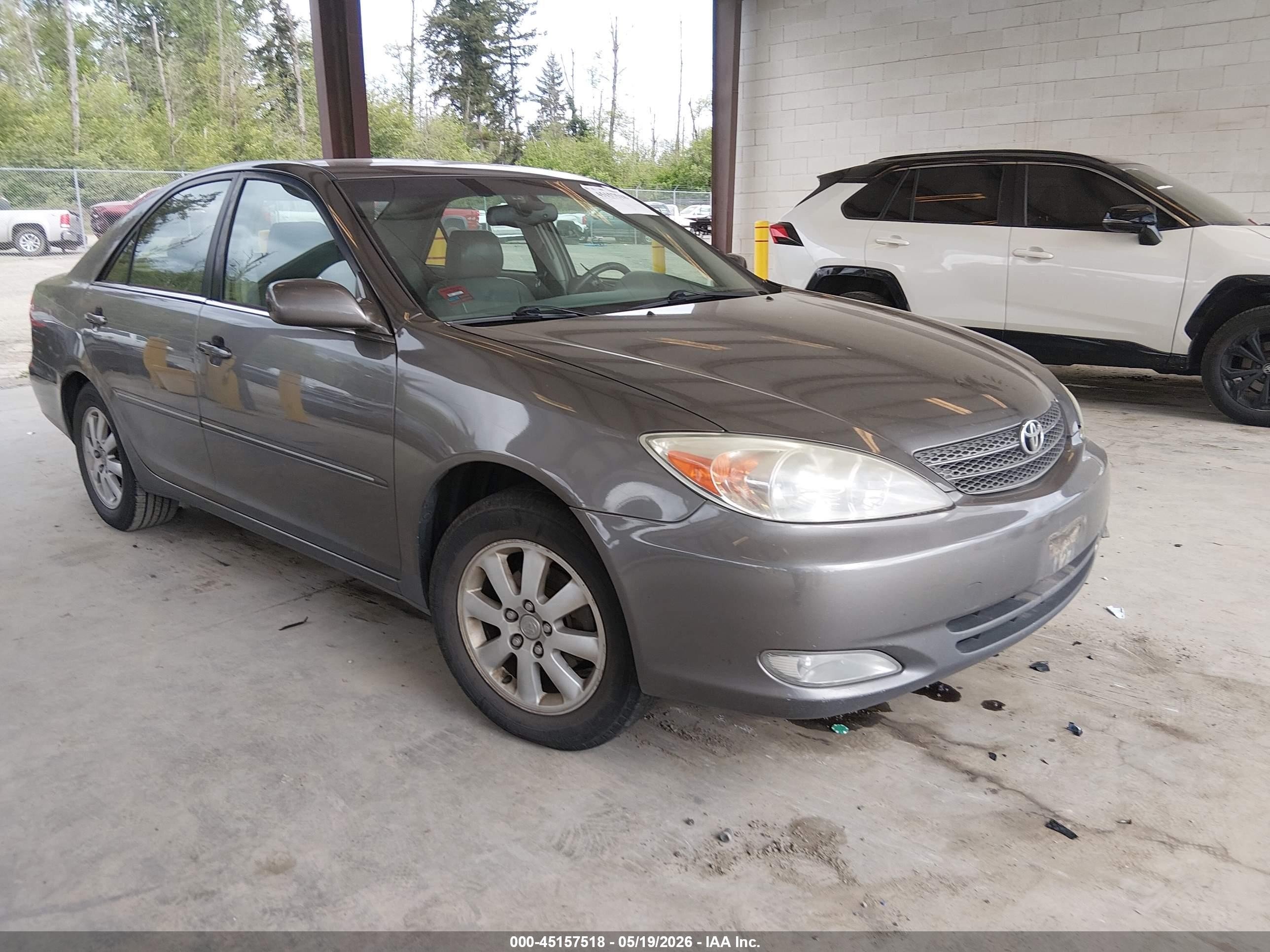 2003 Toyota Camry Xle Gray vin: JTDBE30K330163145
