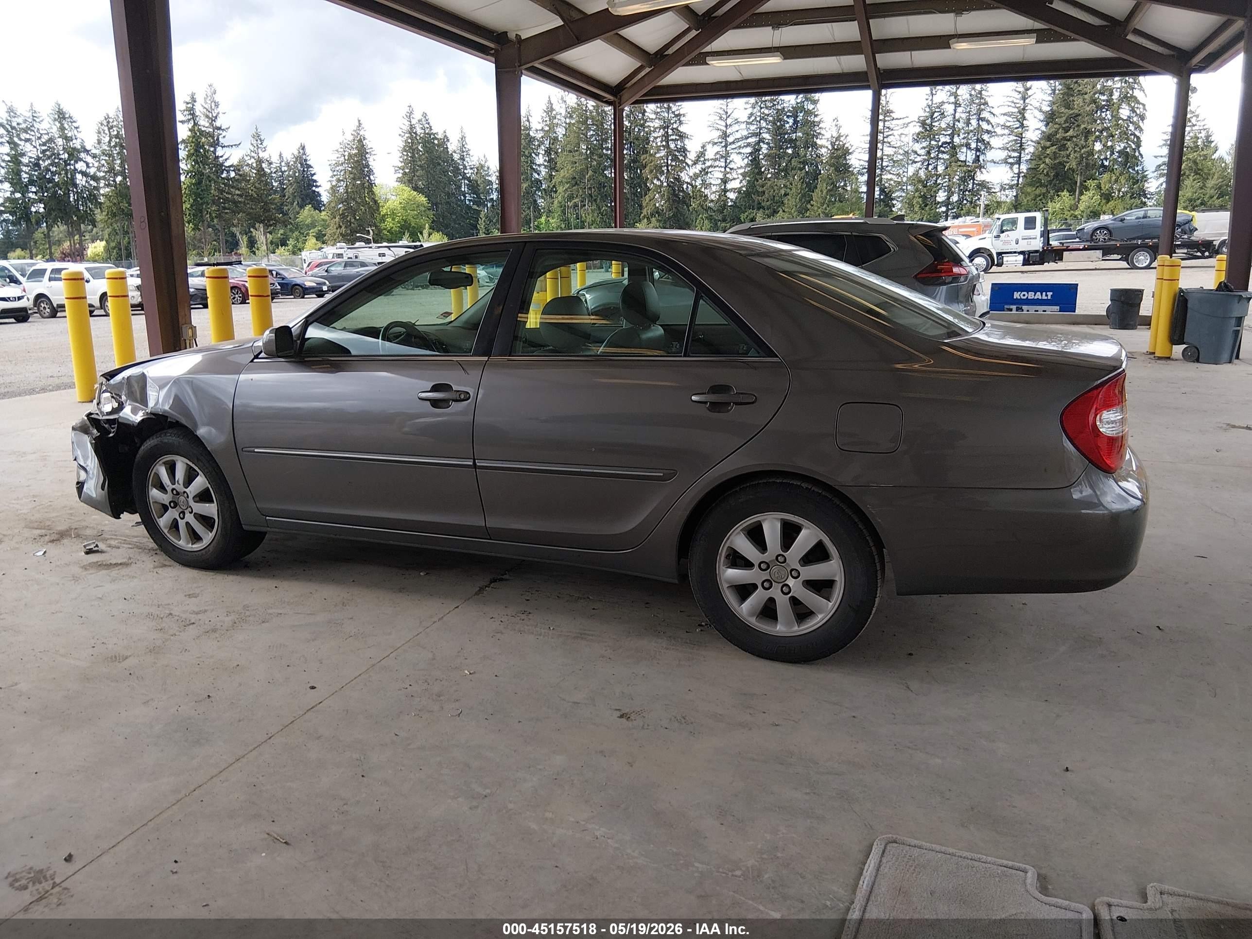 2003 Toyota Camry Xle Gray vin: JTDBE30K330163145