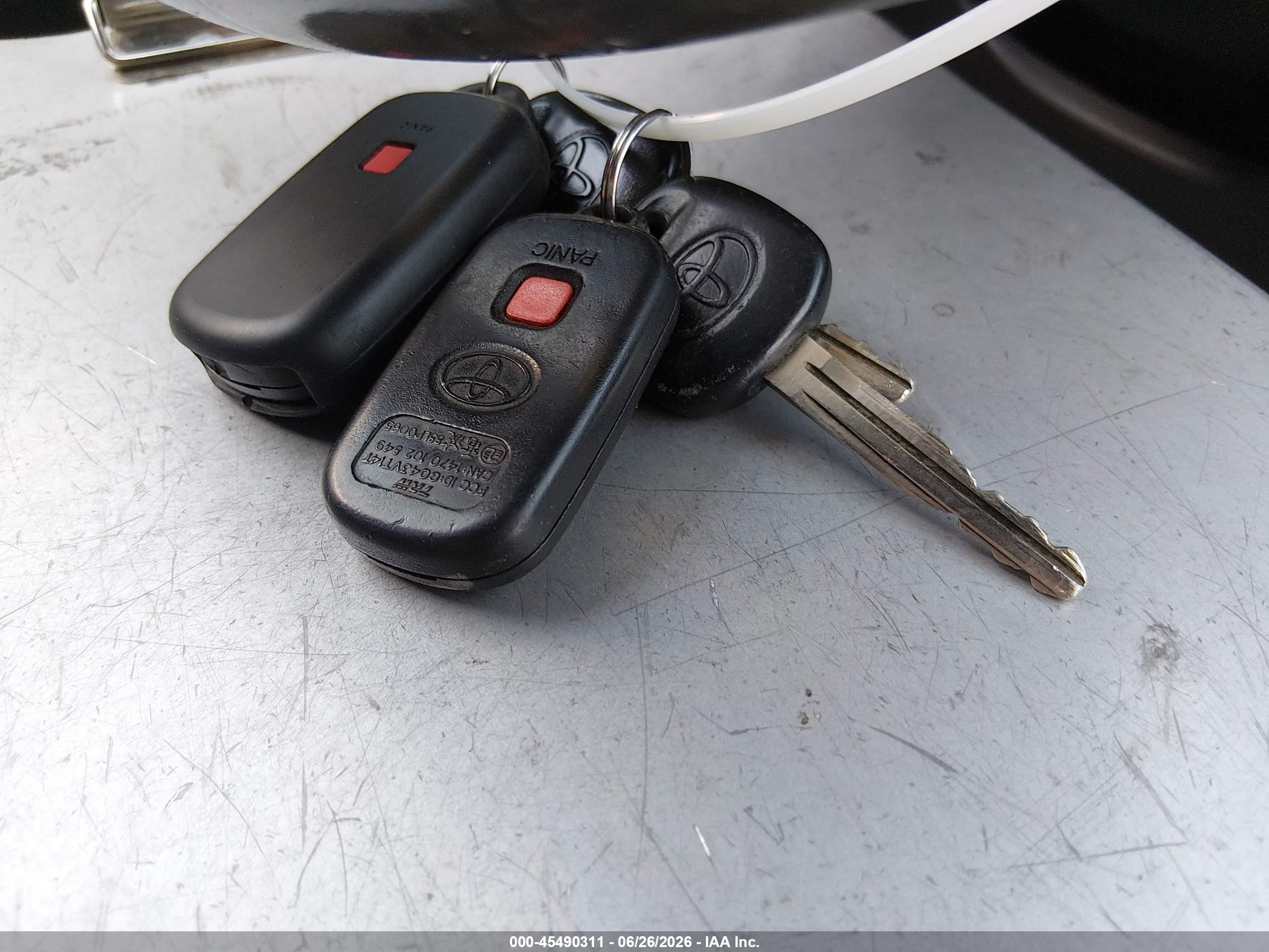 2002 Toyota Camry Xle Silver vin: JTDBE30K520080248