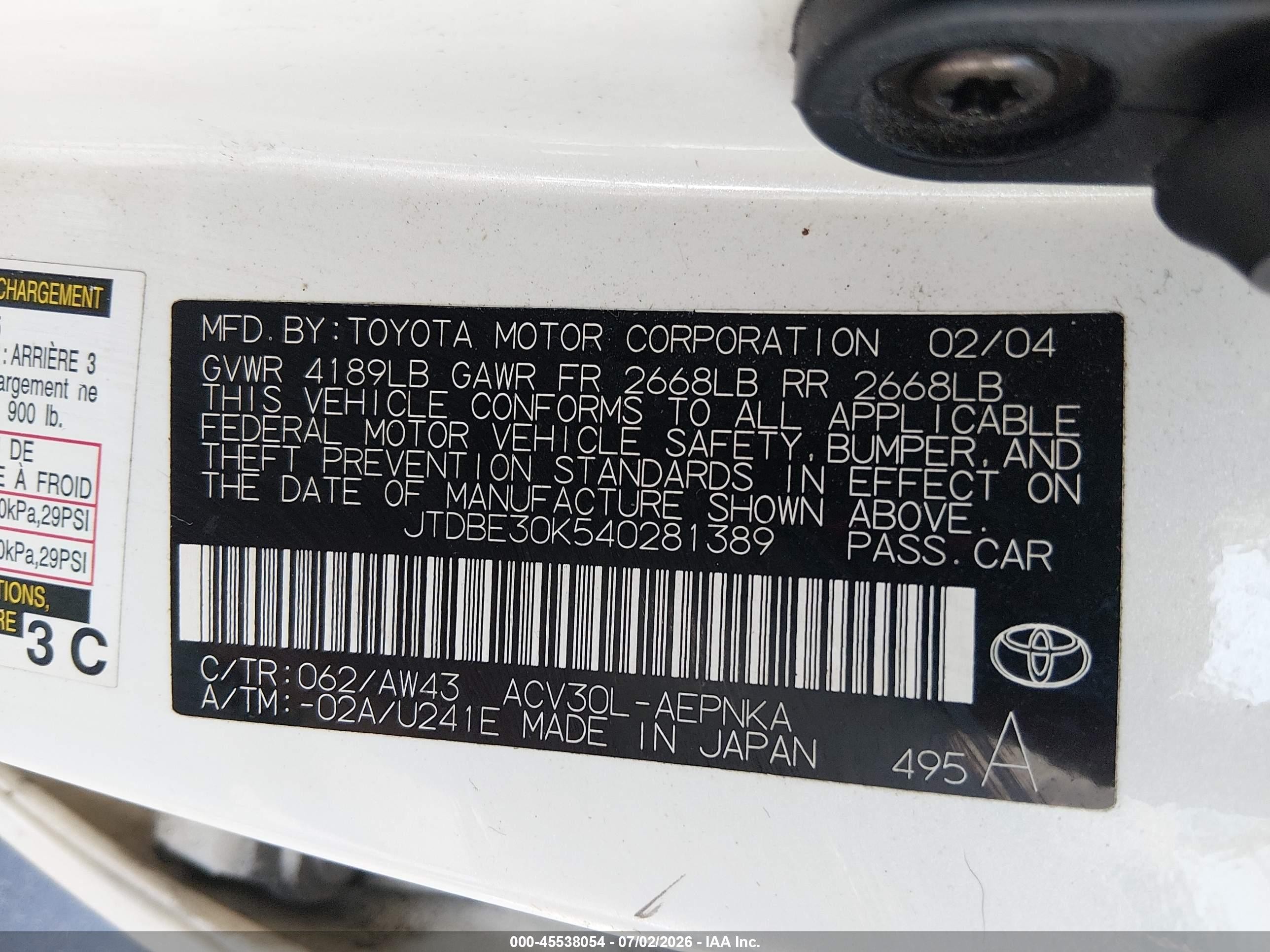 2004 Toyota Camry Le White vin: JTDBE30K540281389