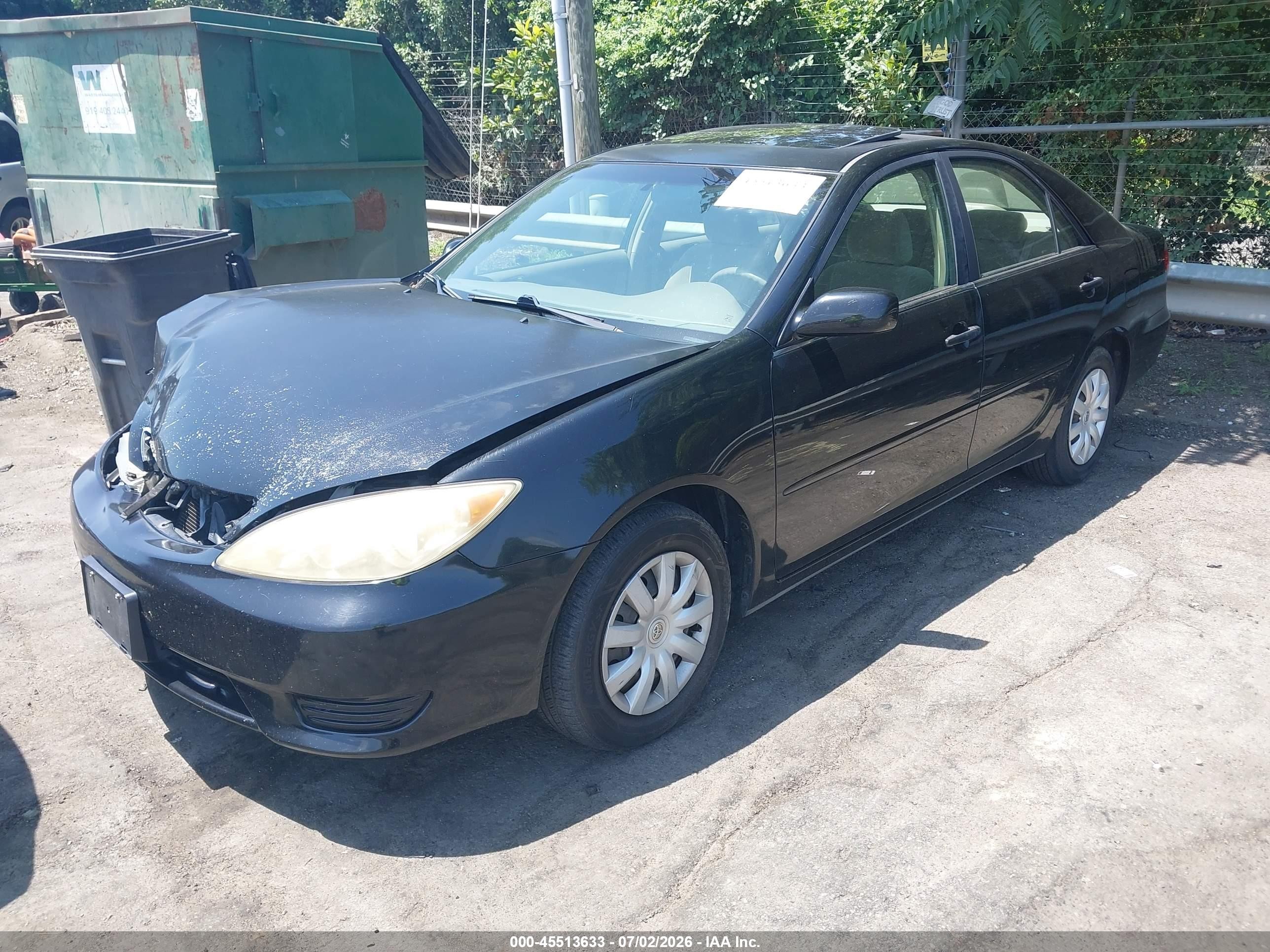 2005 Toyota Camry Le Black vin: JTDBE30K553033529