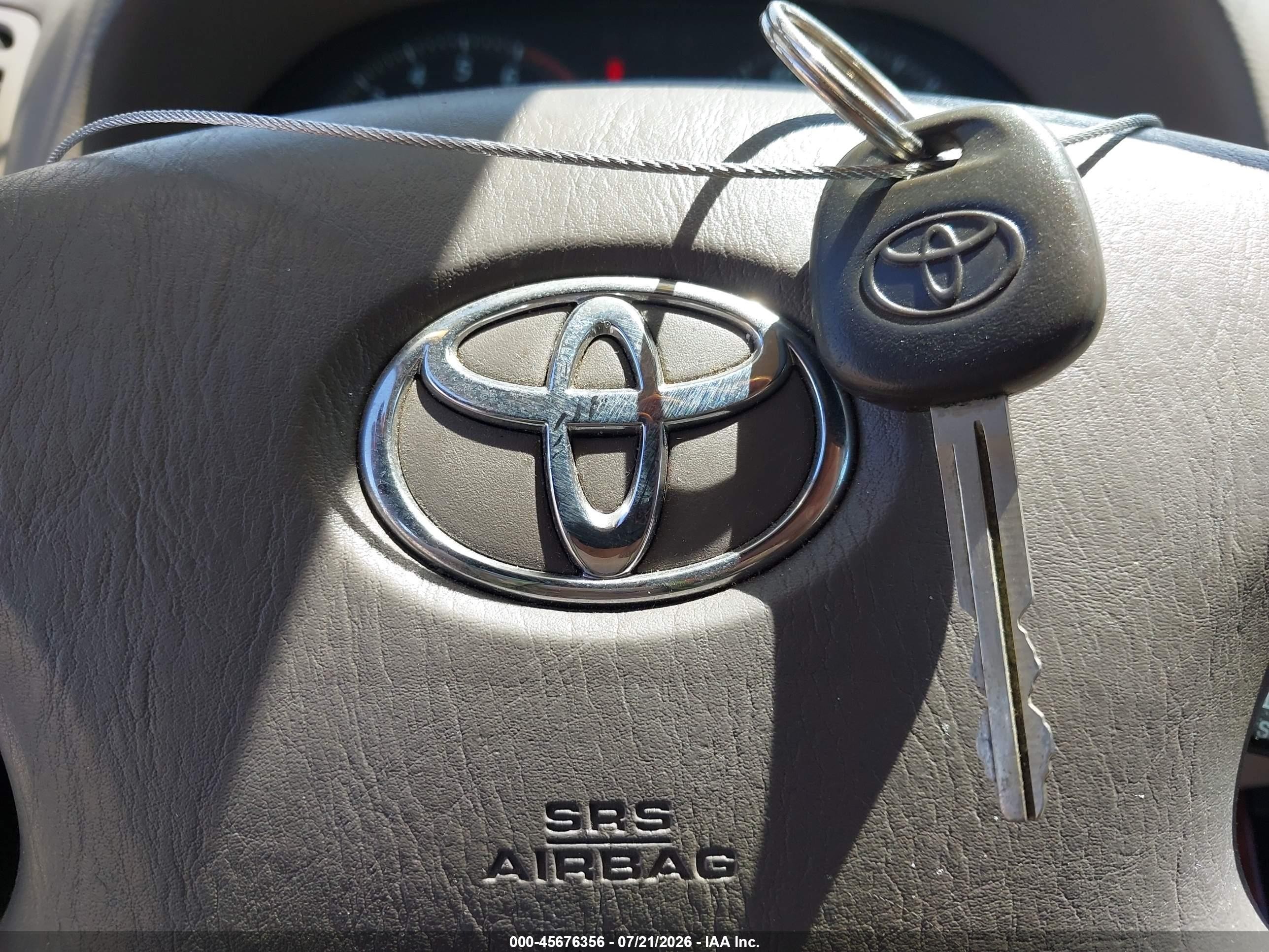 2003 Toyota Camry Xle Light Blue vin: JTDBE30K730183771