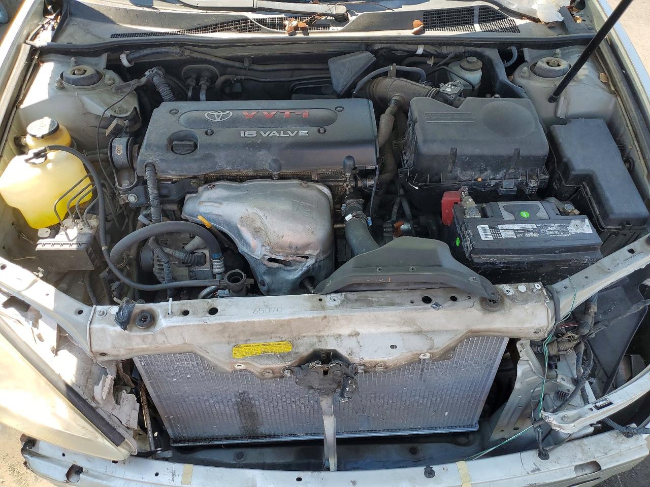 2002 Toyota Camry Le Серебряный vin: JTDBE30K920055045